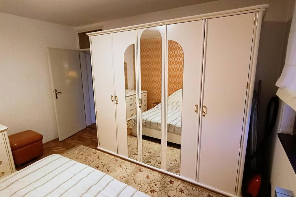 Spacious Condo near Baščaršija - Free Parking