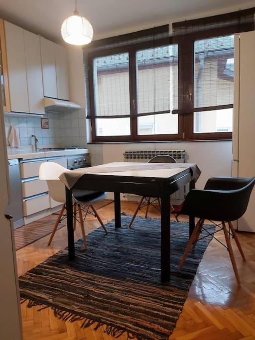 Spacious Condo near Baščaršija - Free Parking