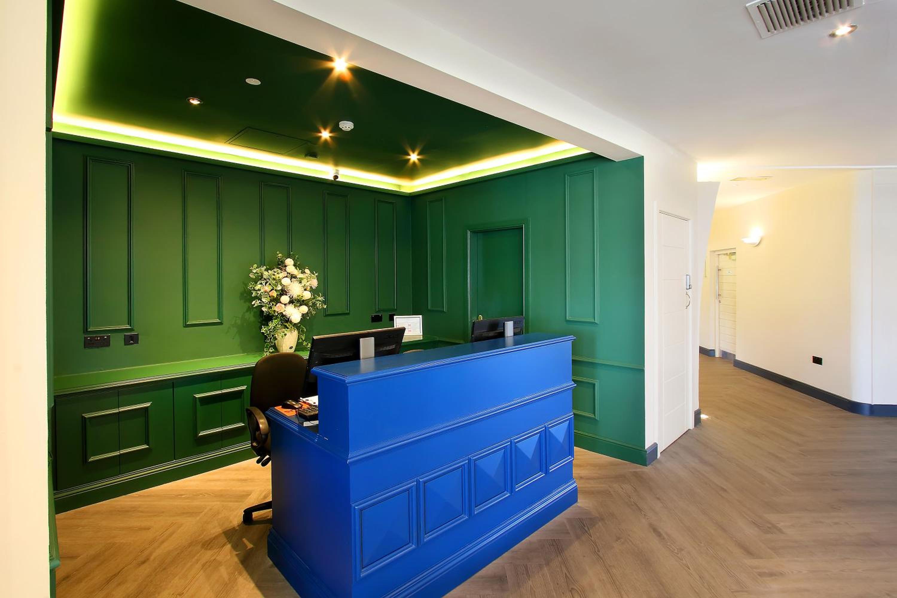Waterford Vacations - Waterford Marina Hotel - Property Image 8