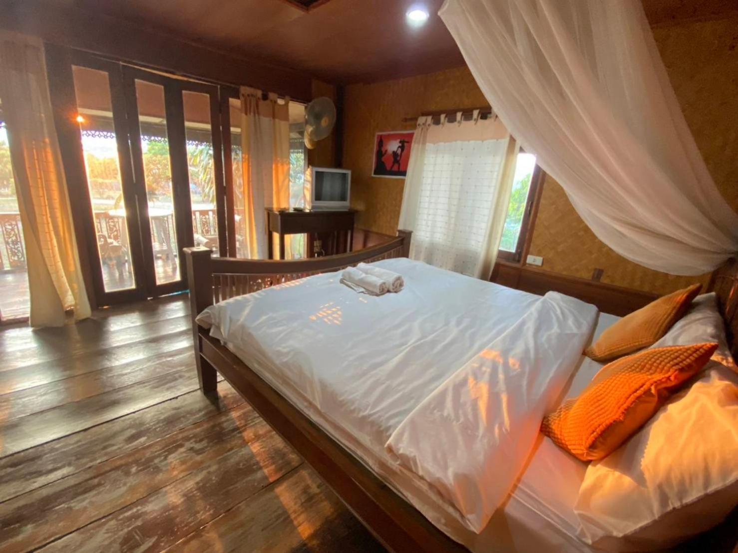 Romantic Time Mountain Resort