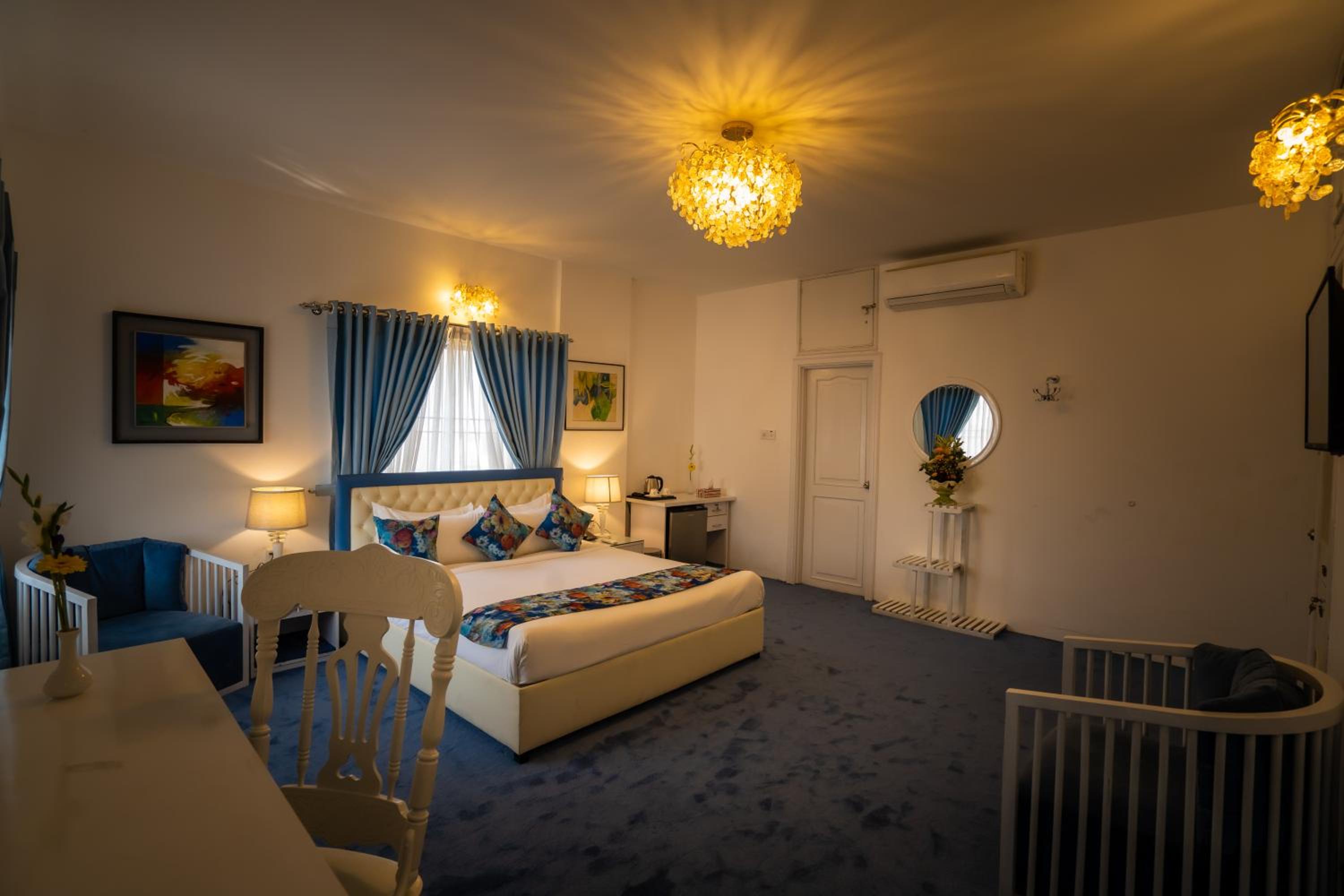 Shinepukur Suites at Concord