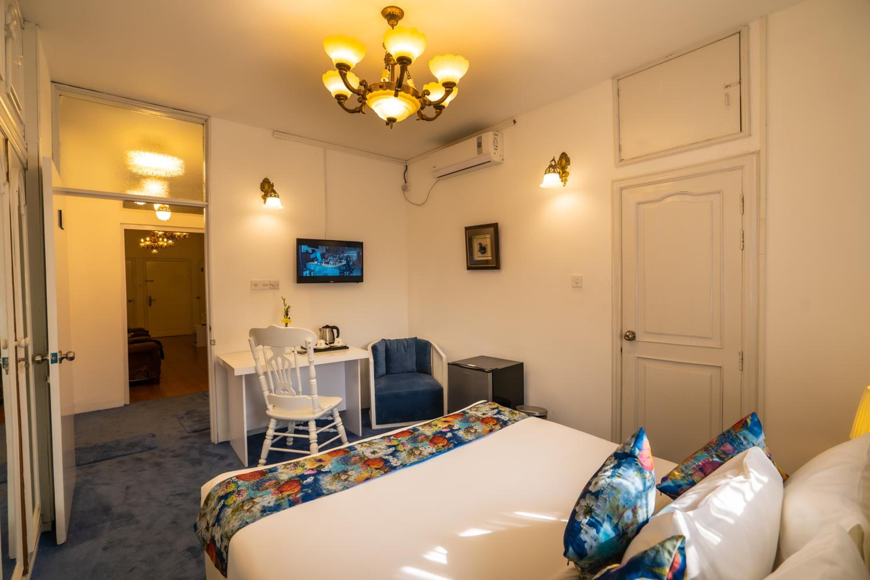 Shinepukur Suites at Concord