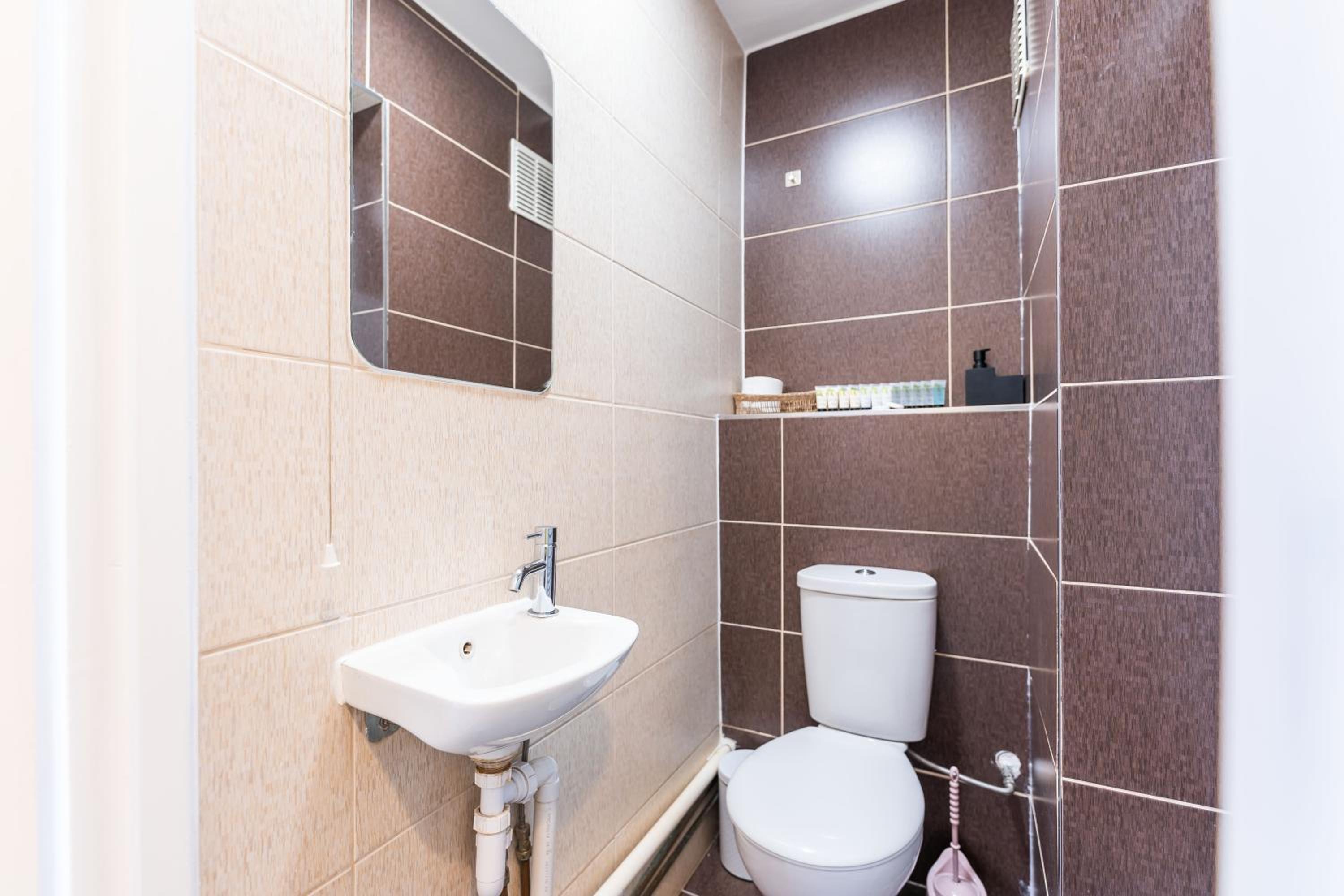 Luxury 3 Bedroom Flat with Balcony in Westbourne Park
