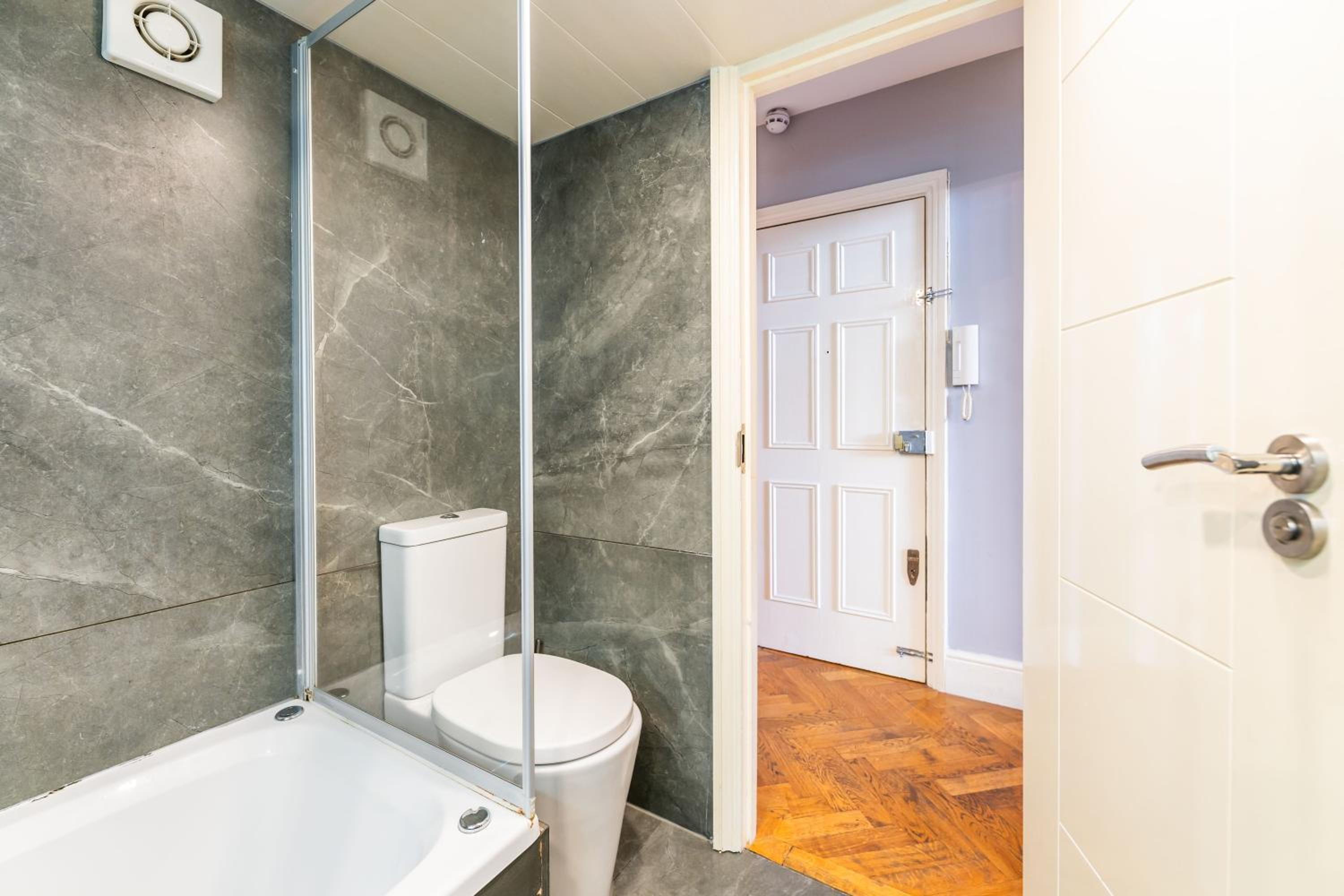 Luxury One Bedroom Flat in Westbourne Terrace