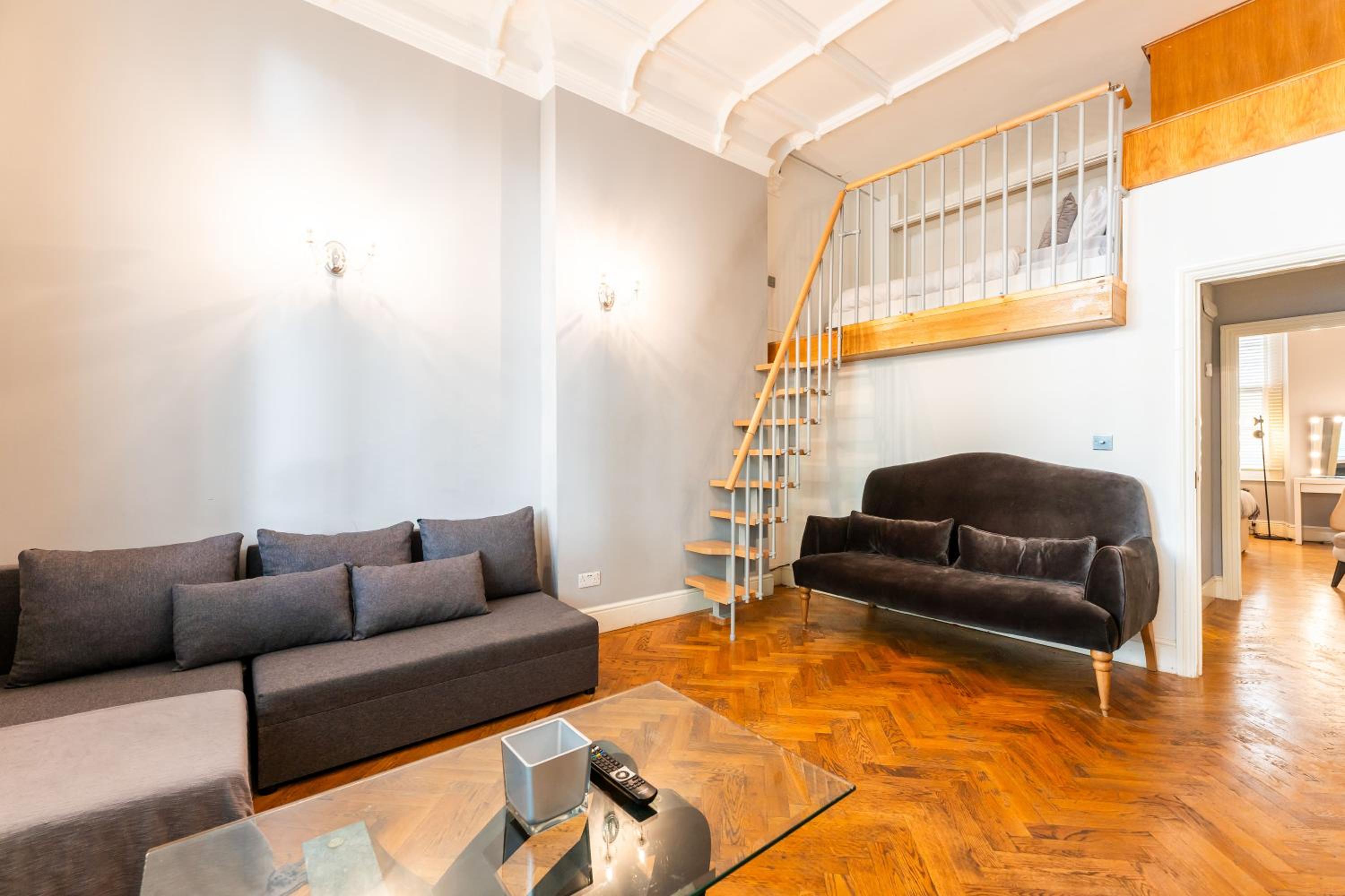 Luxury One Bedroom Flat in Westbourne Terrace