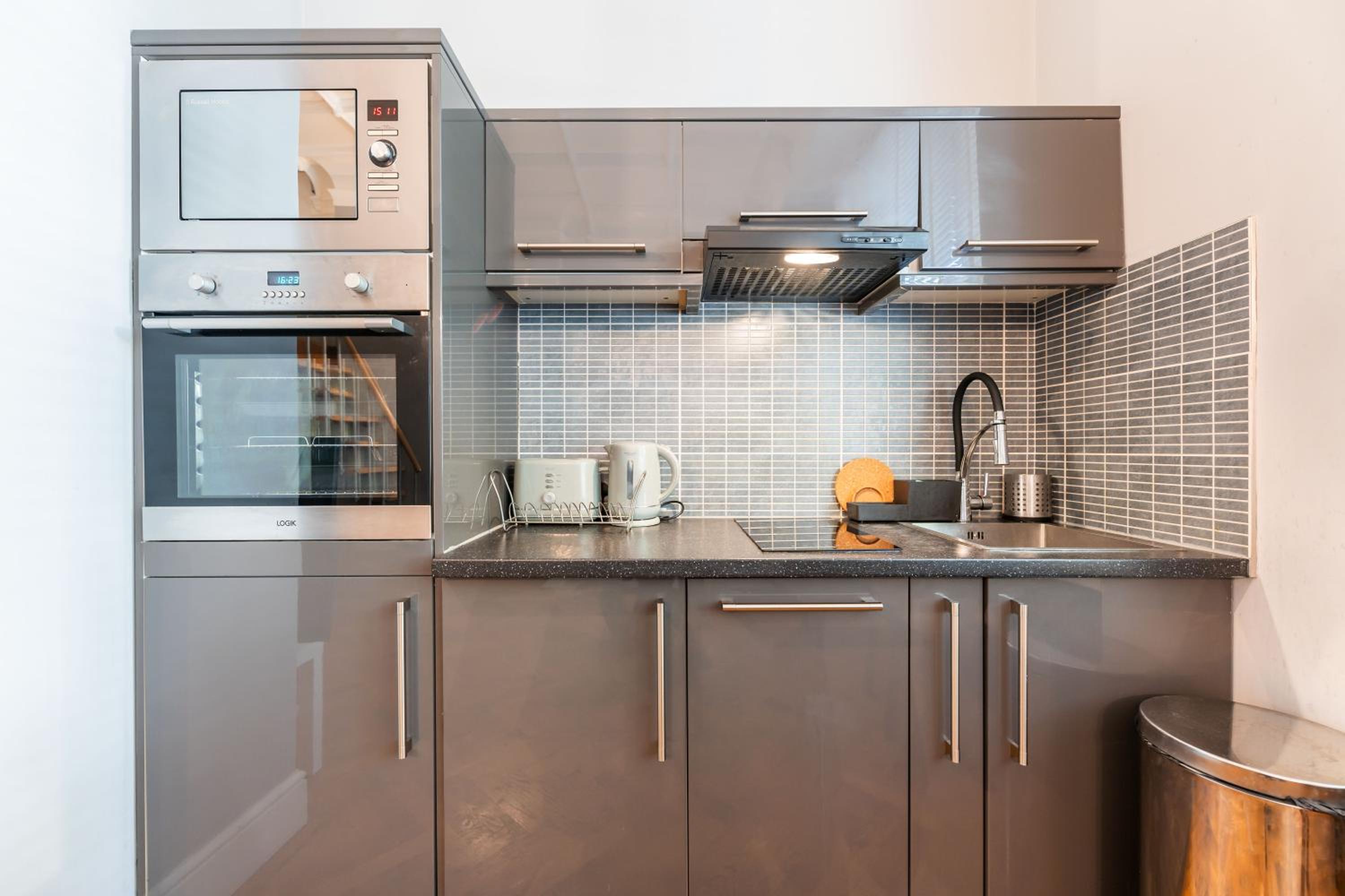 Luxury One Bedroom Flat in Westbourne Terrace