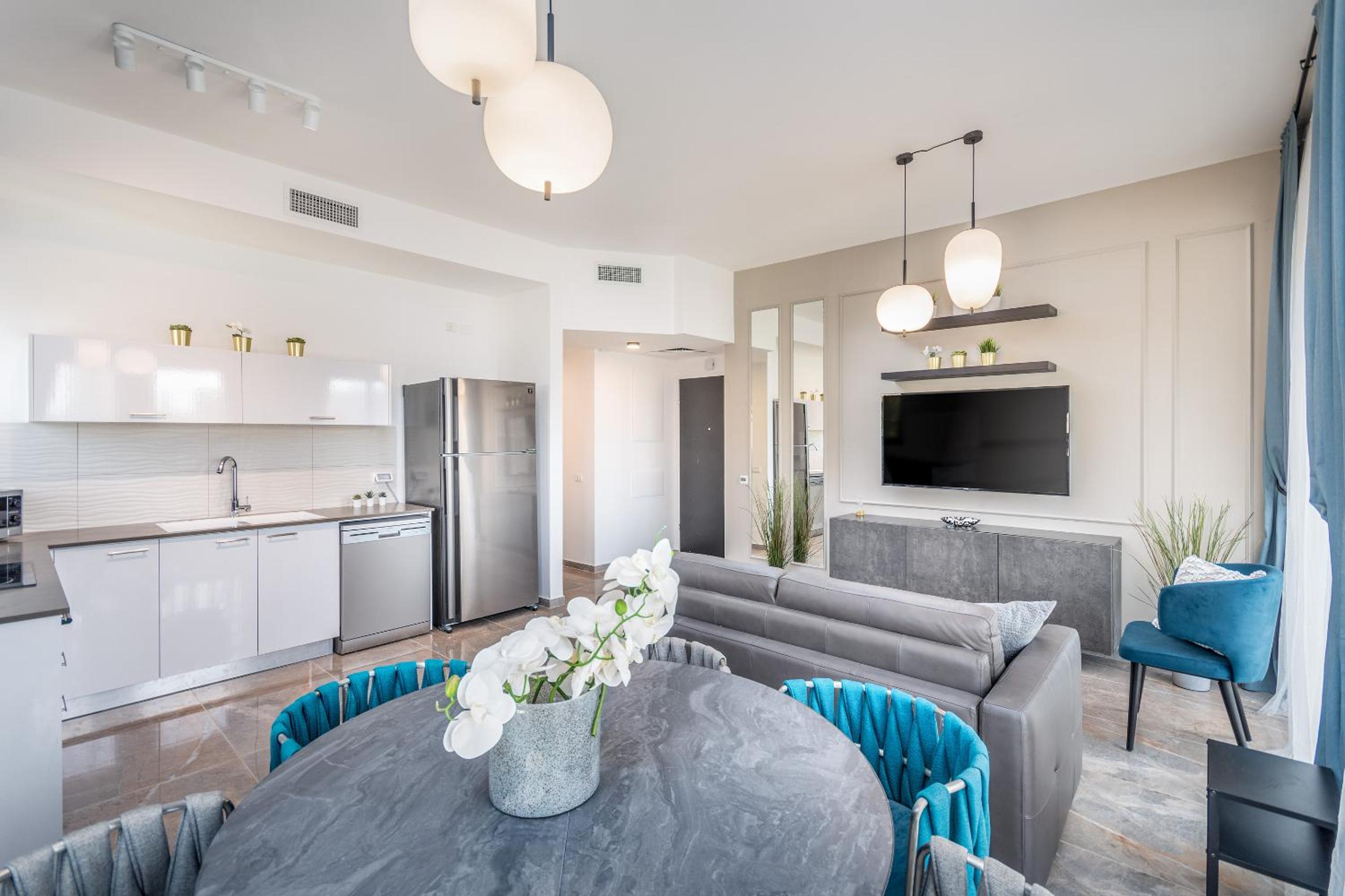 Luxury 2BR with nice view - next King David Hotel view 4