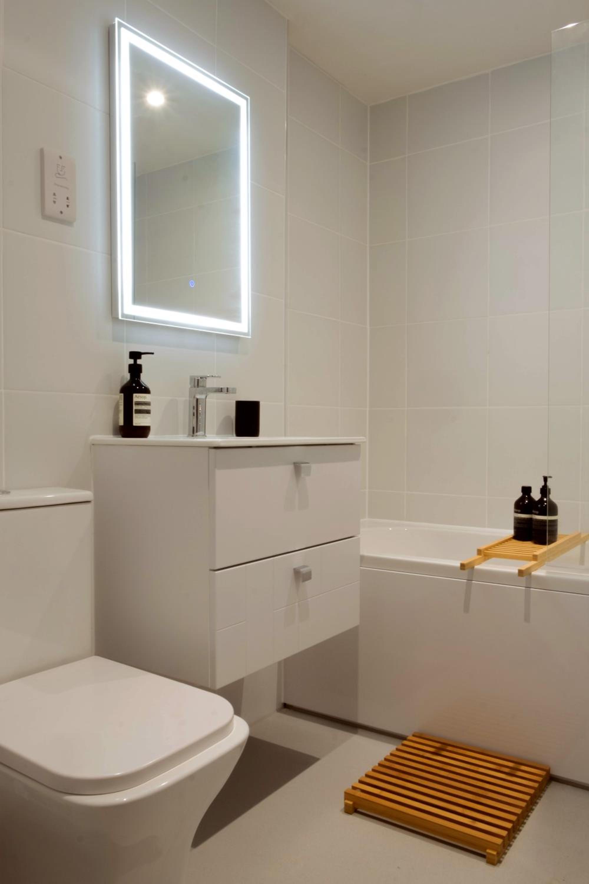 LIVINGWAY Roco