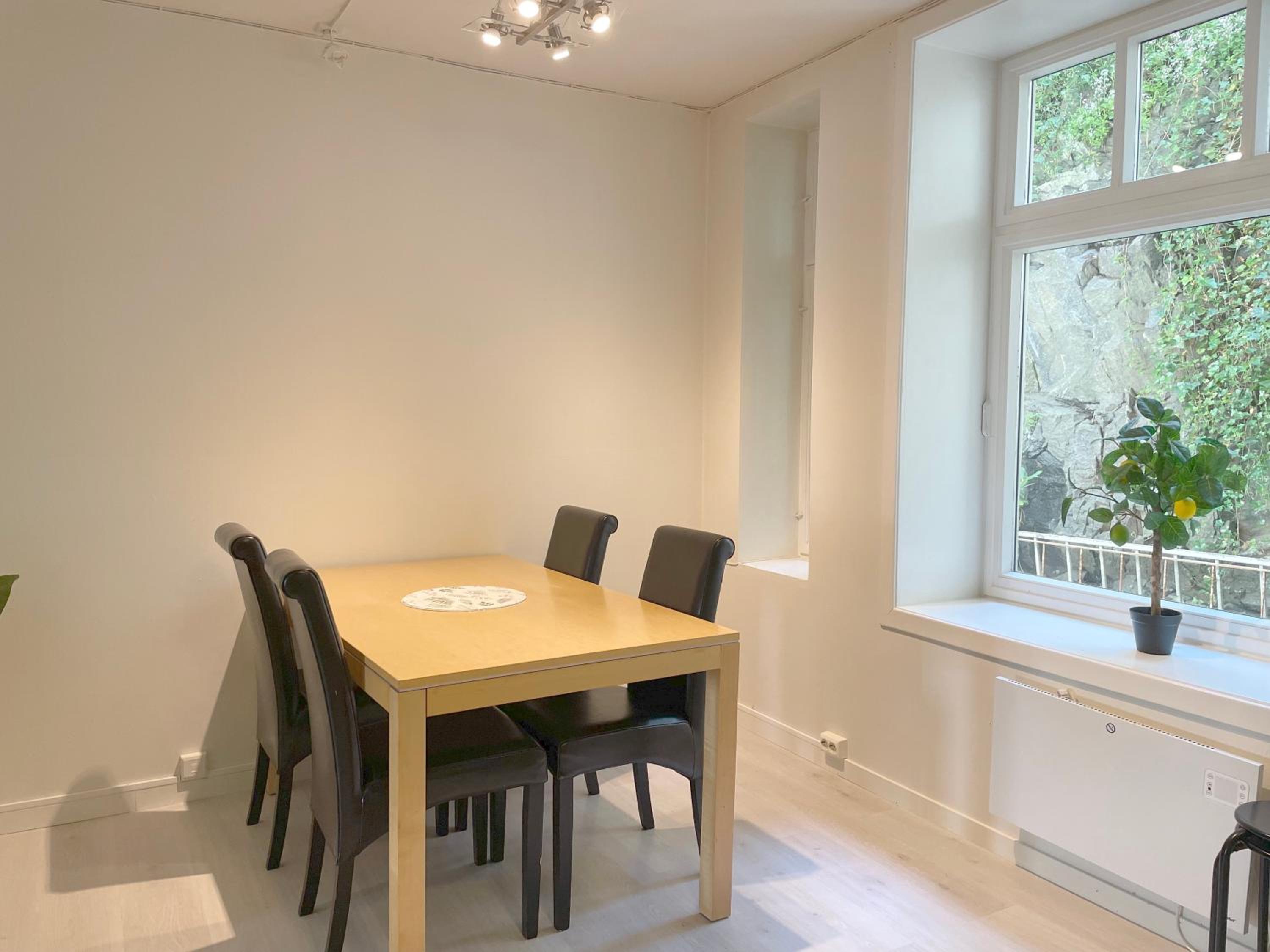 Ålesund City Center - Modern 80-m2 flat with 3 bedrooms