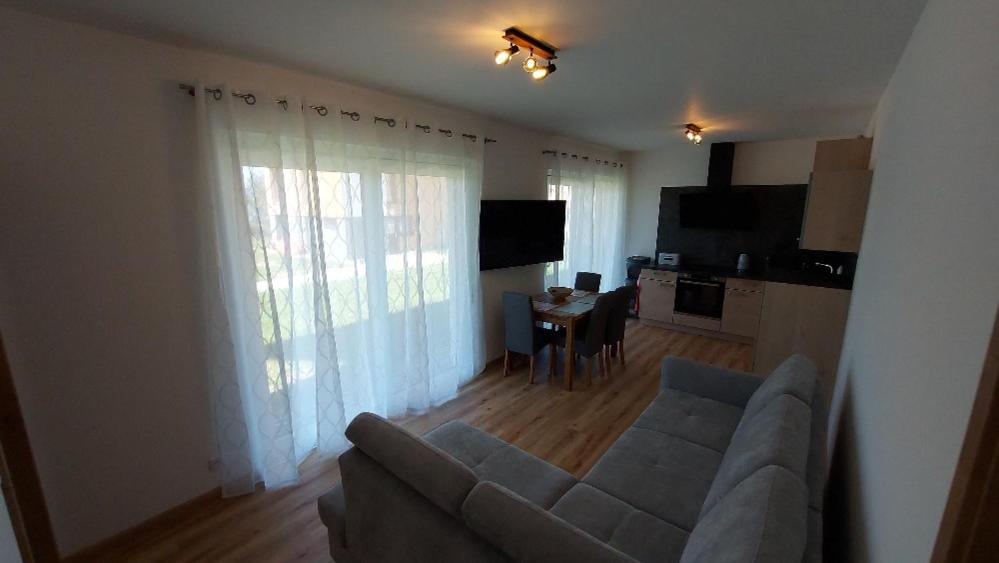 Lipno Apartments BERGMAX, Ski Areál Lipno 16min dojezd - Resort Malé Lipno s terasou a zahrádkou, parking free