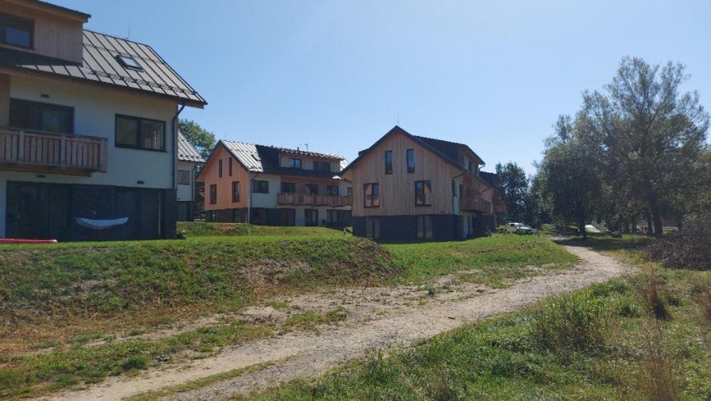 Lipno Apartments BERGMAX, Ski Areál Lipno 16min dojezd - Resort Malé Lipno s terasou a zahrádkou, parking free