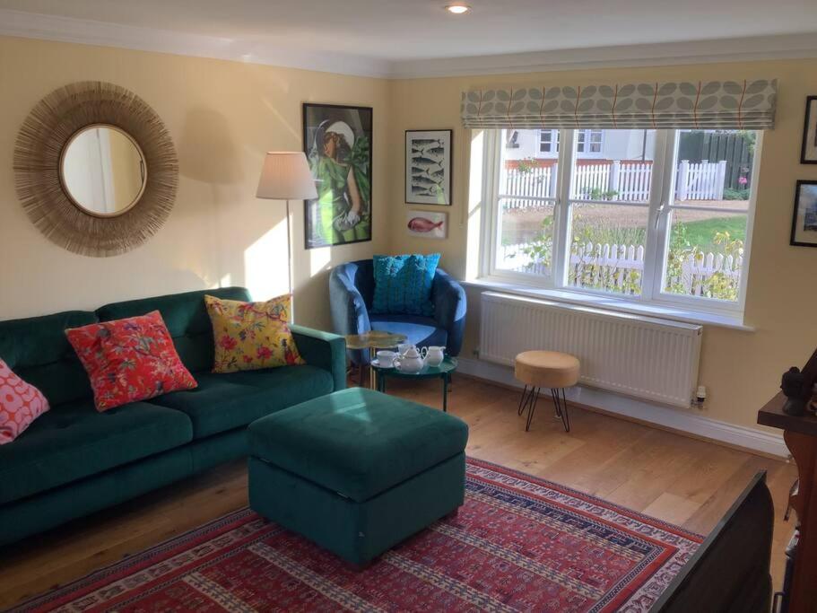 Peaceful house ideal for dogs lovely location