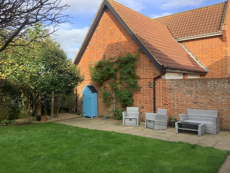 Peaceful house ideal for dogs lovely location