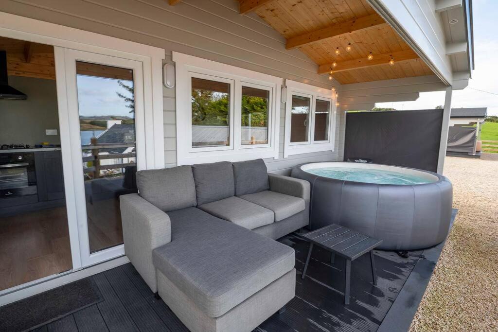 Letterkenny Vacations - Luxury Log Cabin with Private Hot Tub  Sea Views - Property Image 8