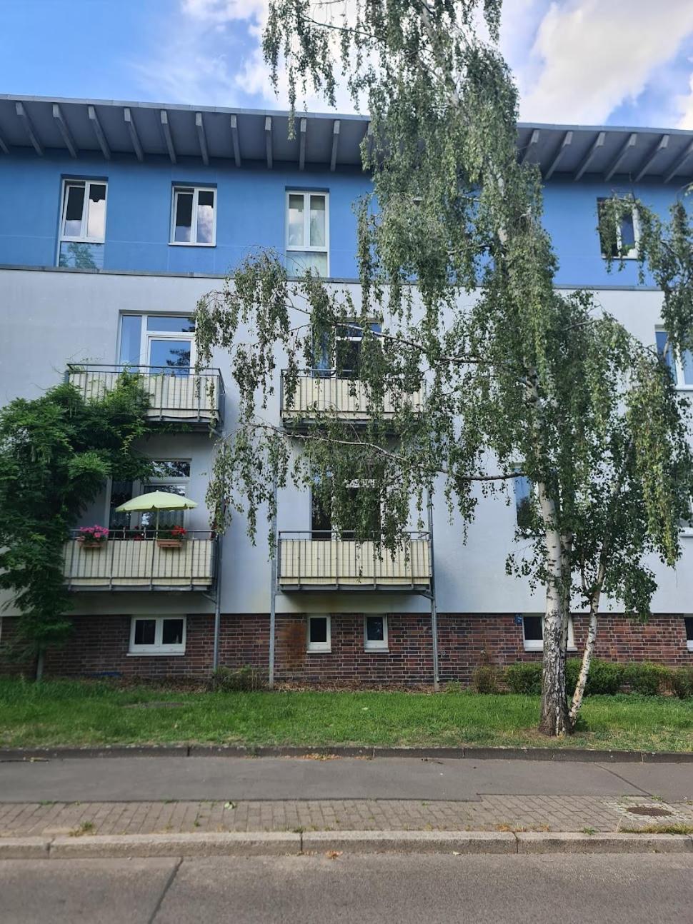 Casa Frida - Business Apartment near Airport BER, kitchen, bathroom, balcony, car park