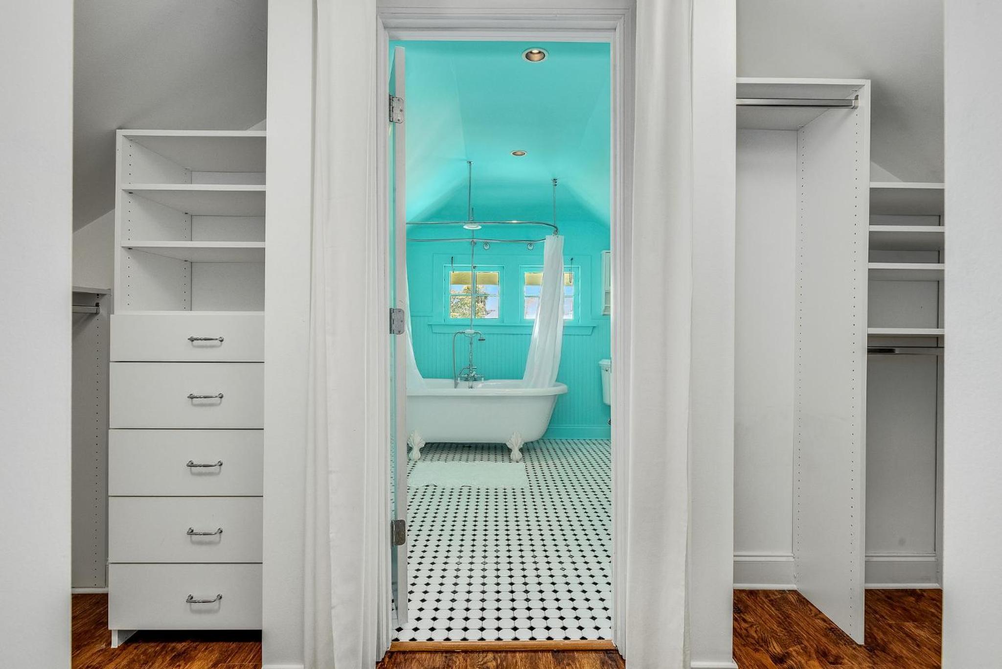 Photo 56