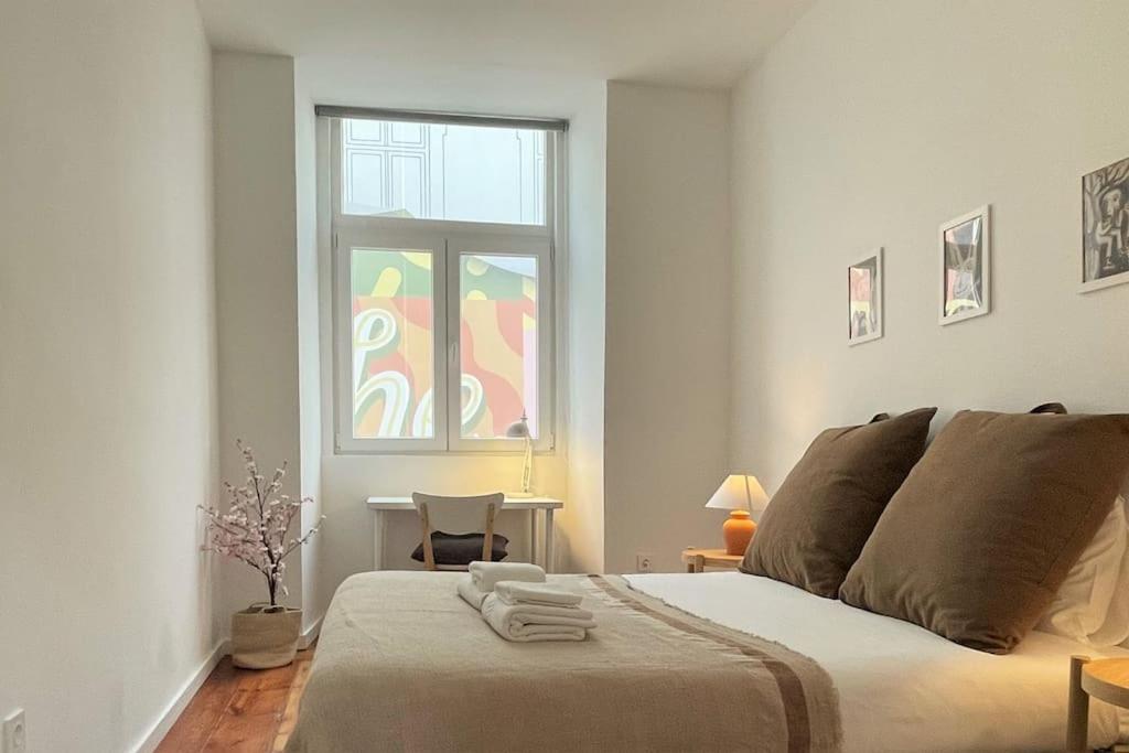 SJ2DE Heart of Lisbon, 1min to Augusta Arch! Spacious 2 APTS with 4BR& 2BA view 3