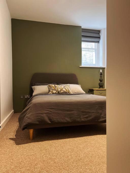 Stunning Victorian Mansion Apartment - Hosted by StaySejour