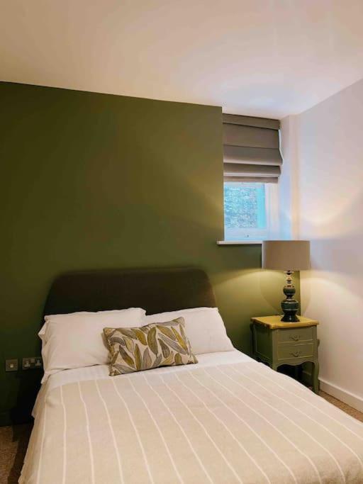 Stunning Victorian Mansion Apartment - Hosted by StaySejour