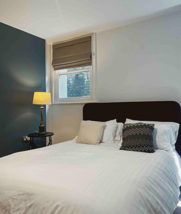 Stunning Victorian Mansion Apartment - Hosted by StaySejour
