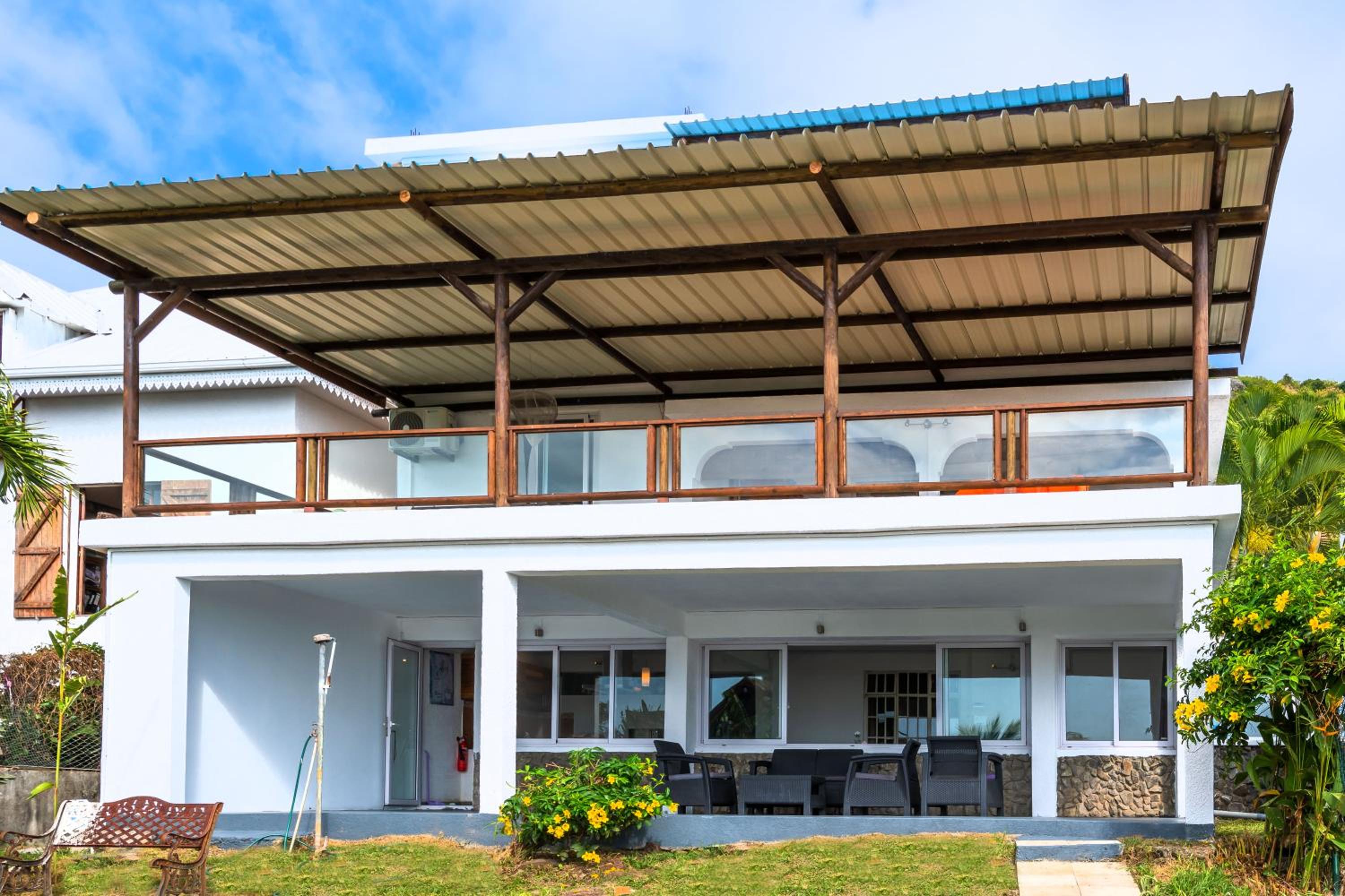 Twakila Sunset Suites