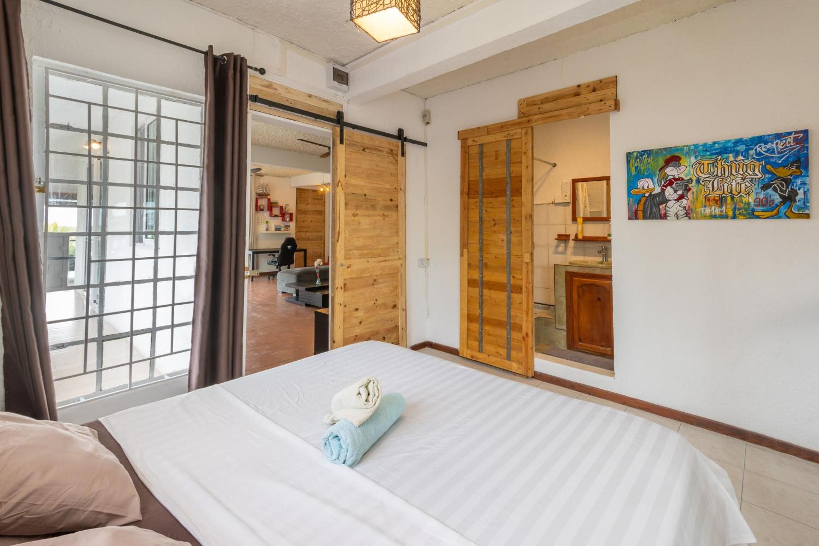 Twakila Sunset Suites