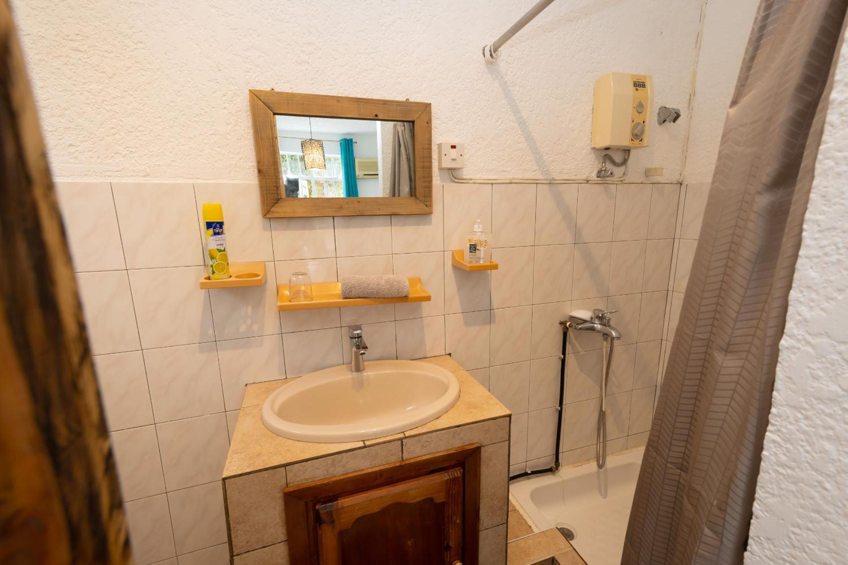 Twakila Sunset Suites