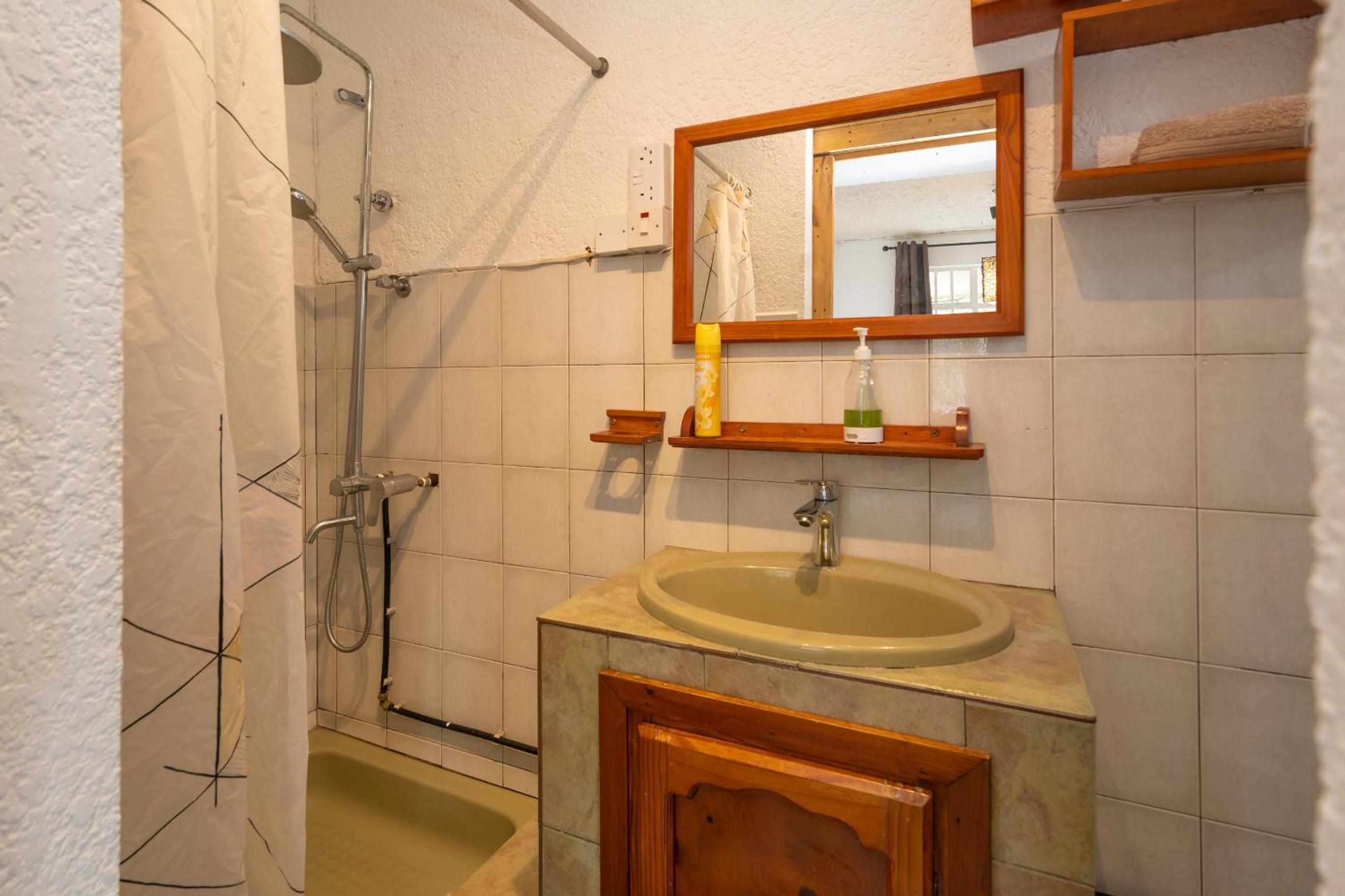 Twakila Sunset Suites