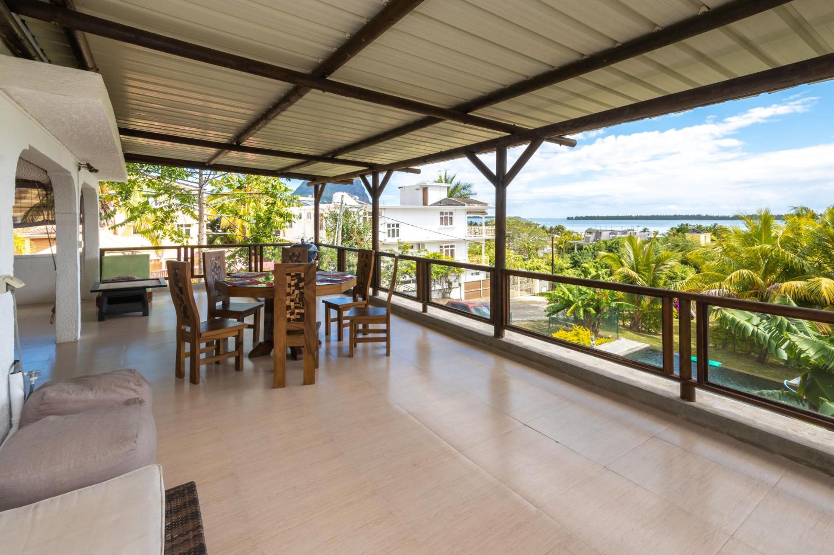 Twakila Sunset Suites