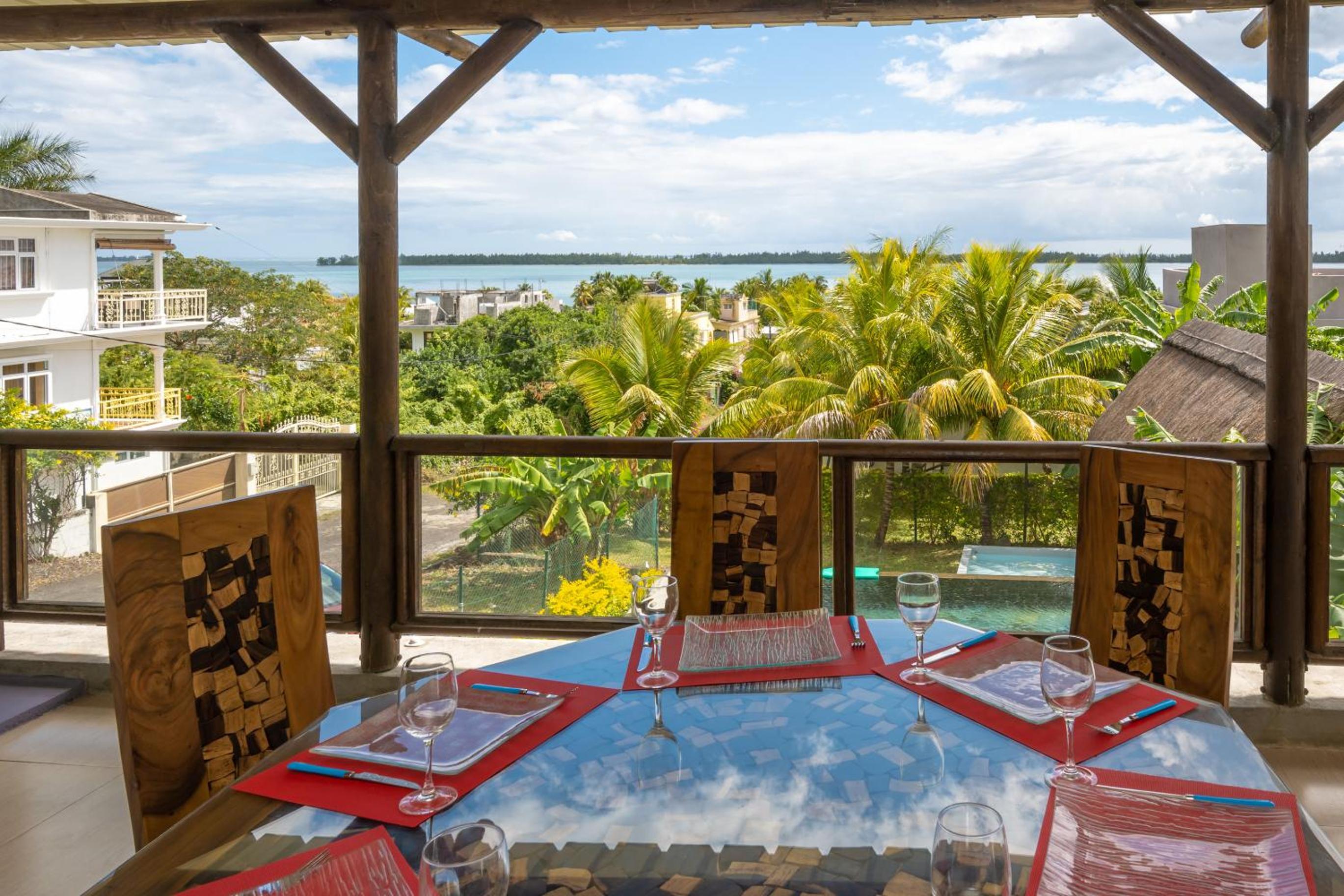Twakila Sunset Suites