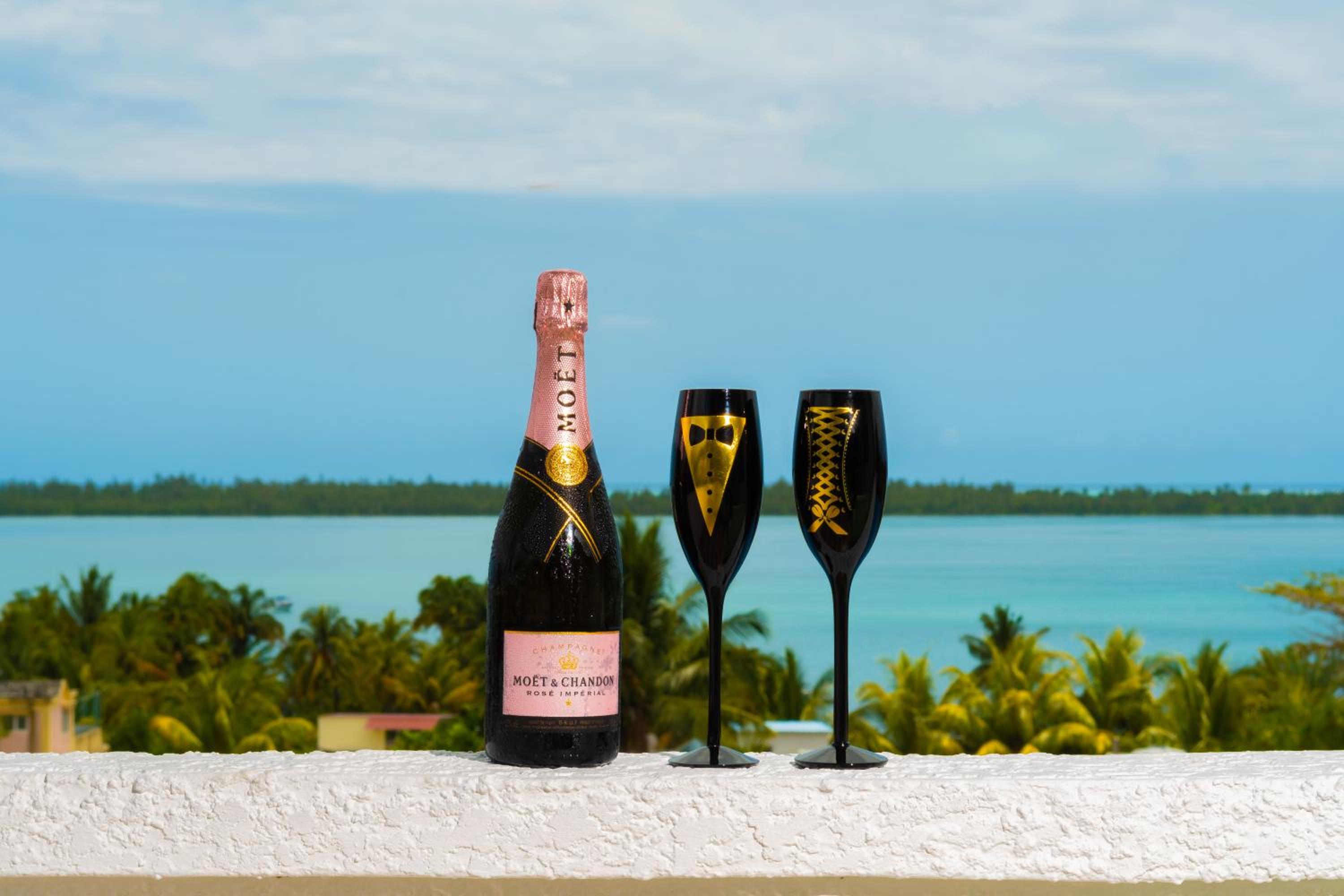 Twakila Sunset Suites