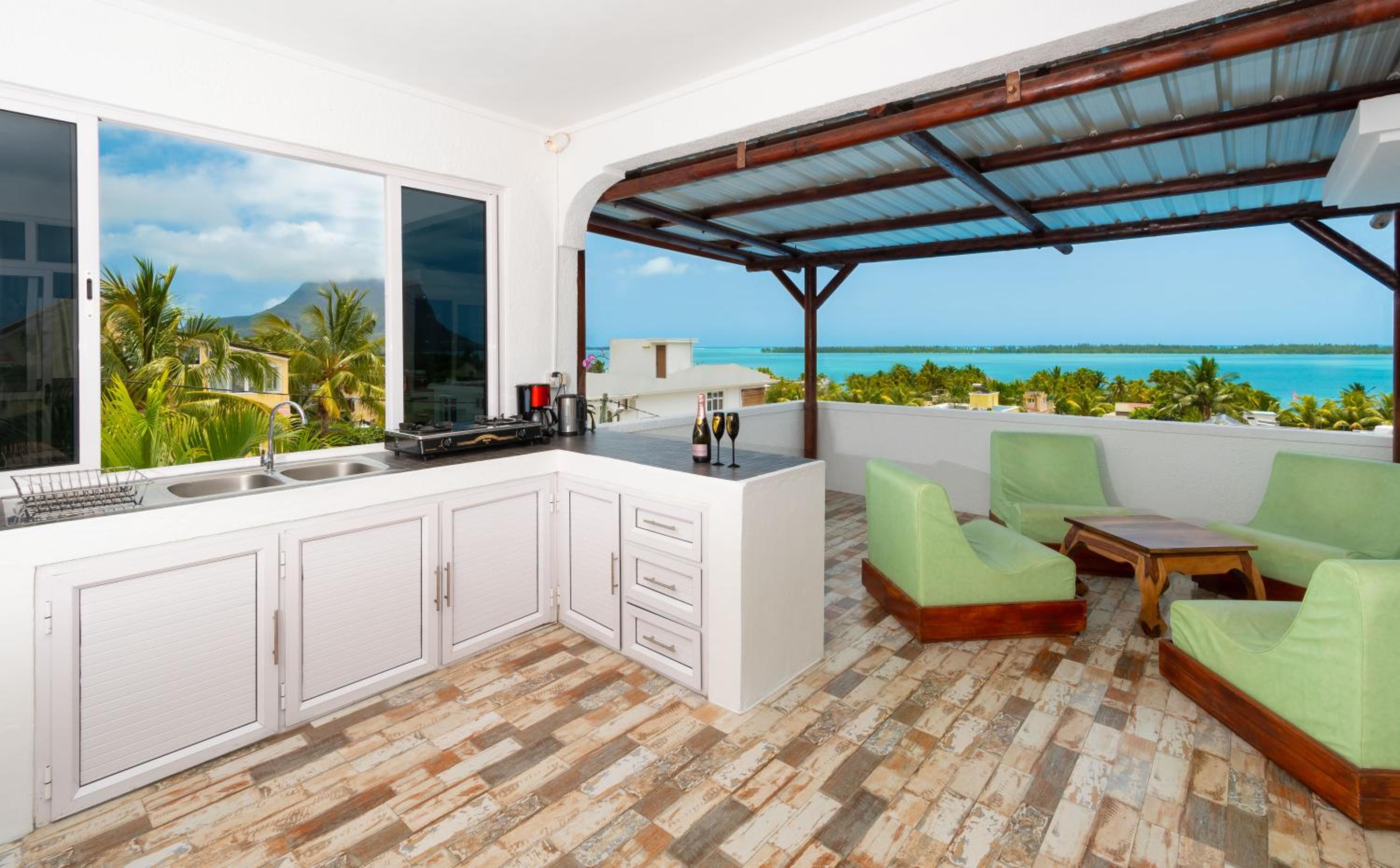 Twakila Sunset Suites