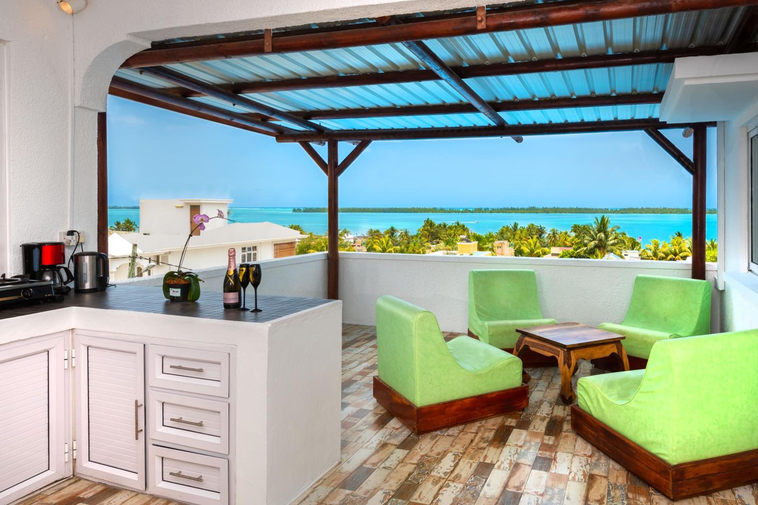 Twakila Sunset Suites