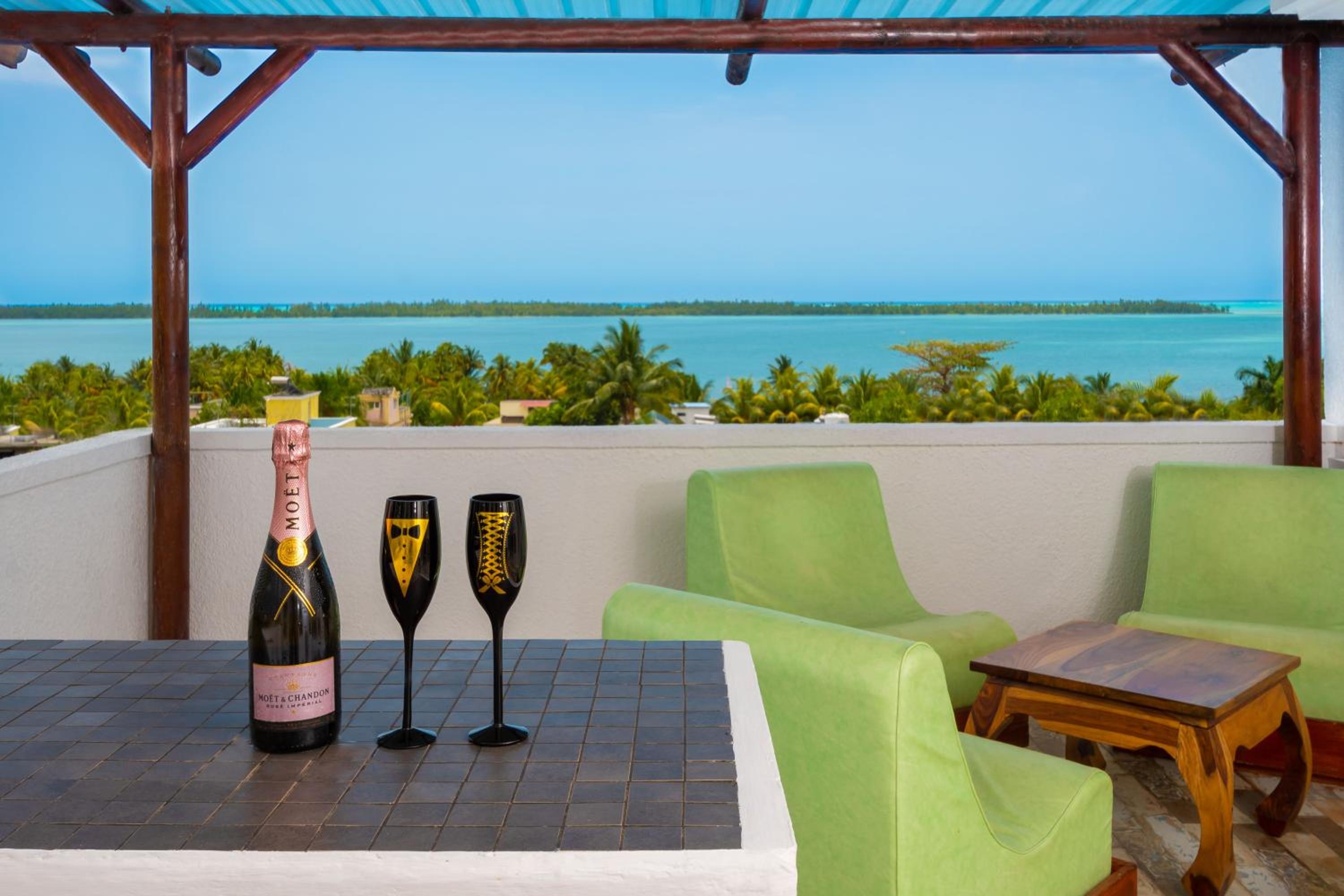 Twakila Sunset Suites