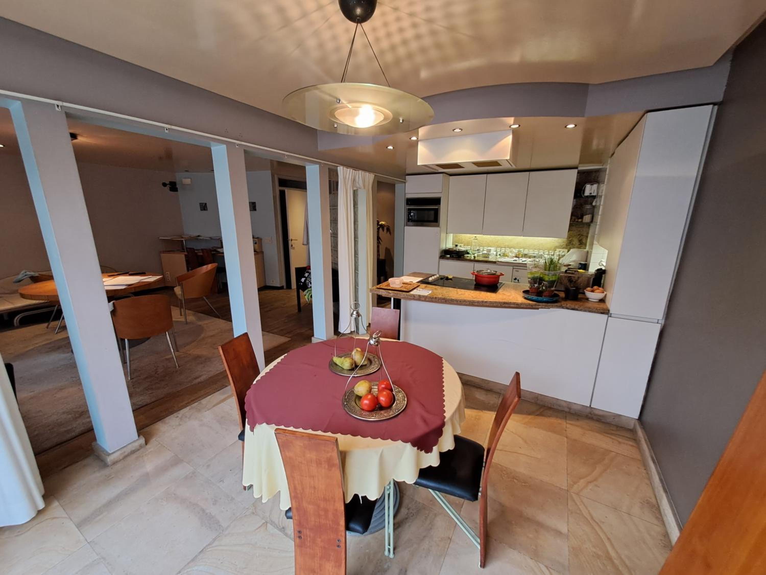 BeautyD JUNIOR-SUITE family room for up to 3 children centrum GULLEGEM KORTRIJK