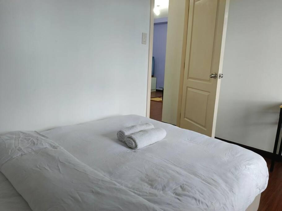 2 Bedroom with 2 t&b in Gramercy Residences Condo view 3
