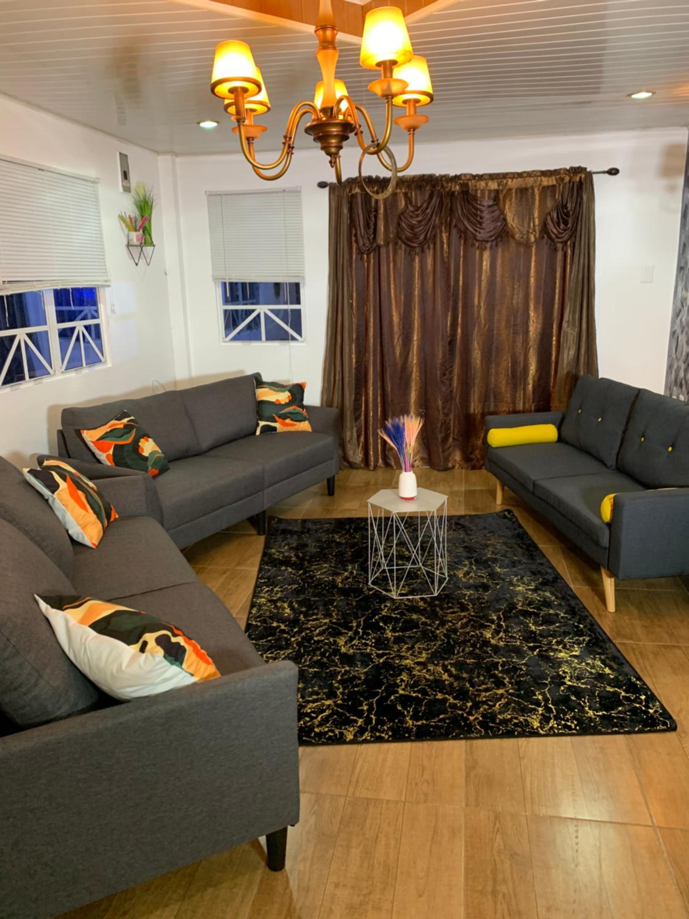 1st Floor 1-Bedroom Comfortably Sleeps 4 view 3