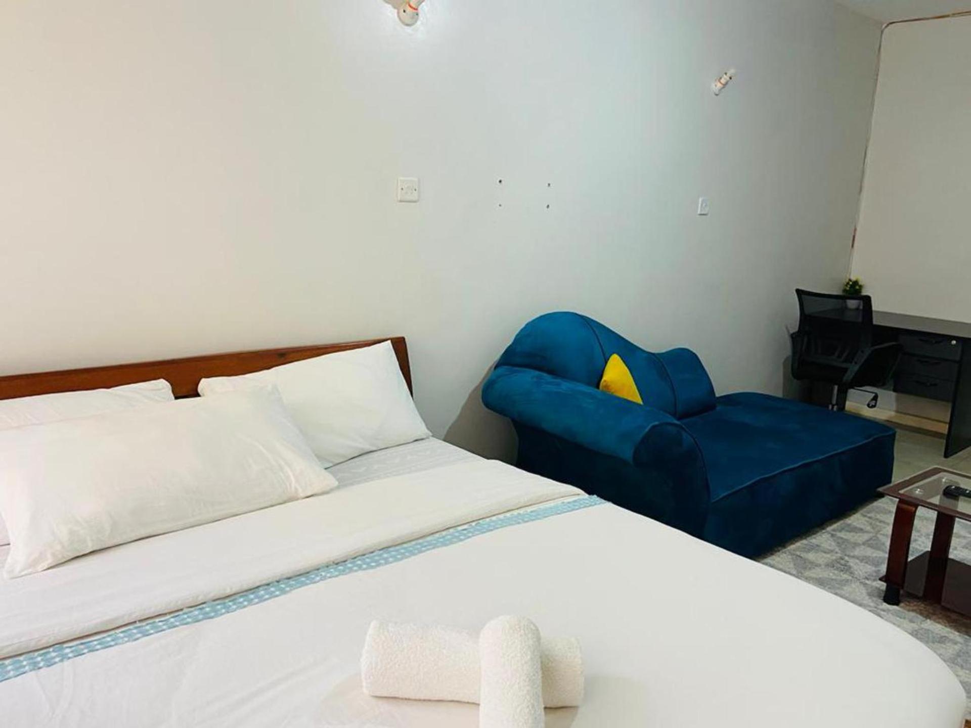 Songeza Studio Sleeps 2 with Pool