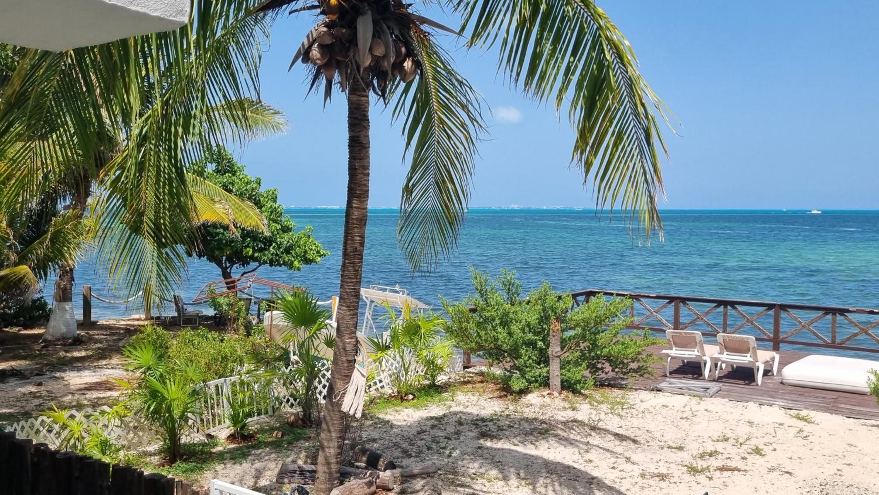 On The Beach - Seaside Sunrise Haven 3 Bedrooms SEA VIEW