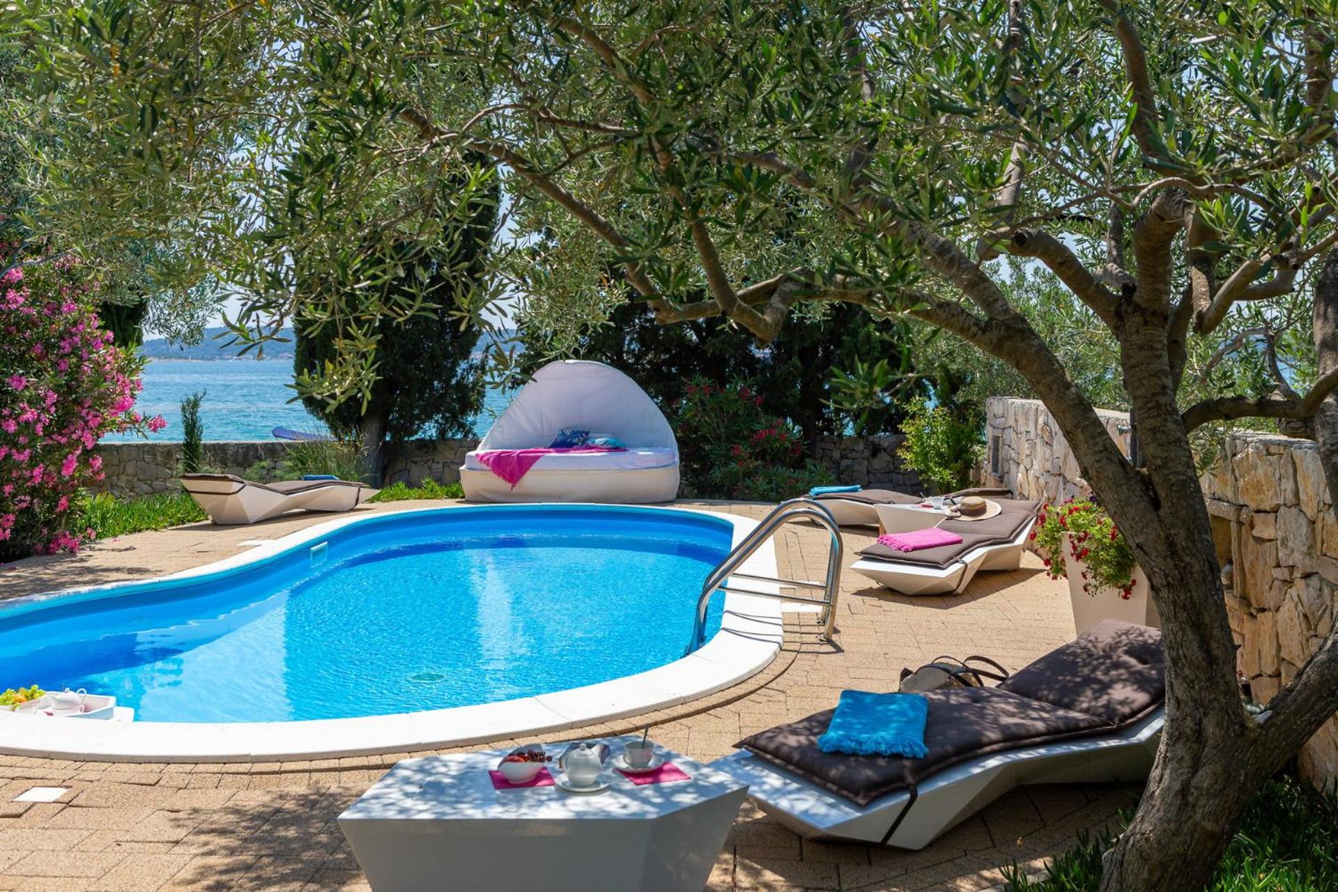 Luxury Villa Bella Vista with Swimming Pool view 3