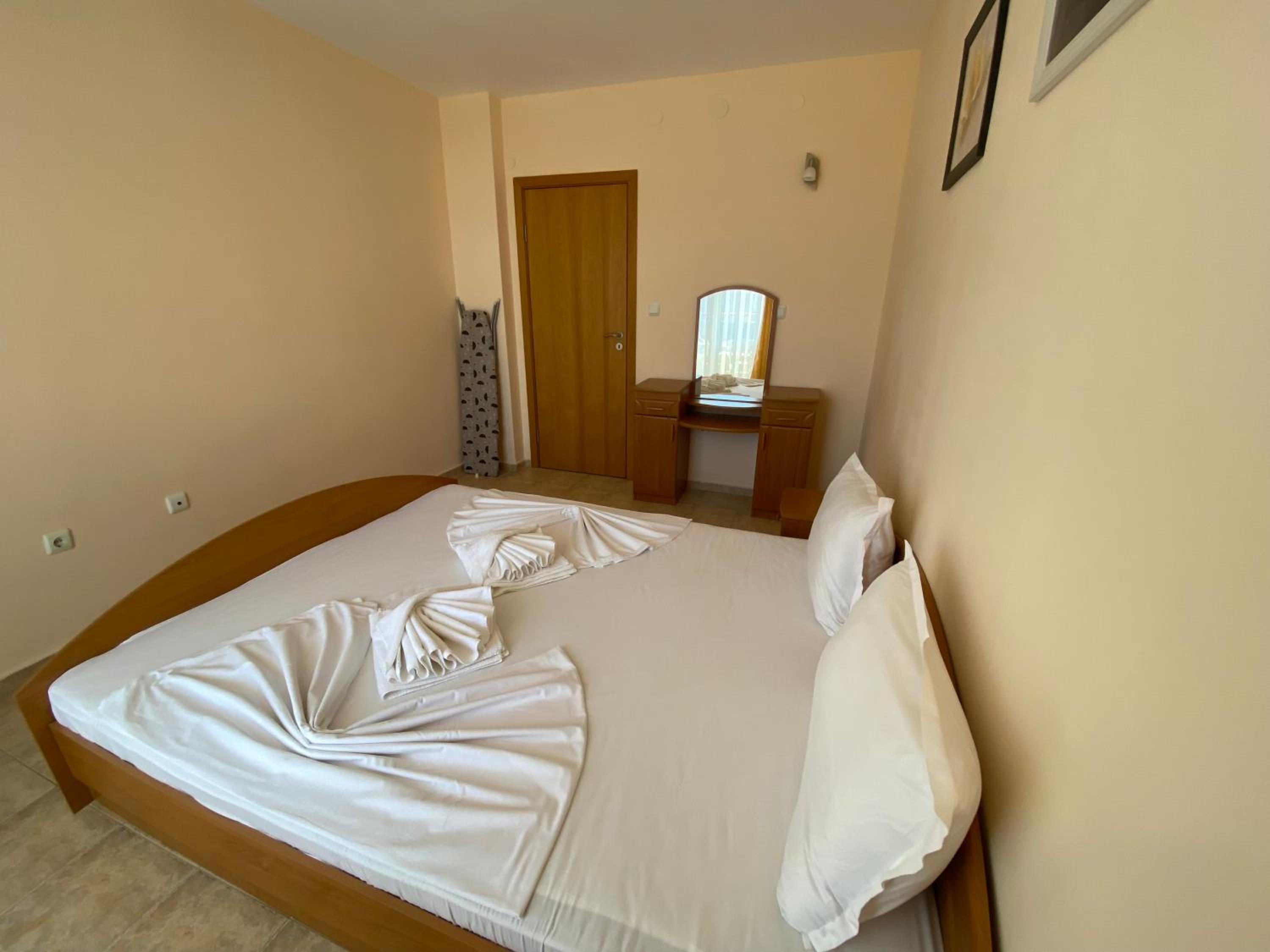 ANITA A21 Large Apartment Sunny Beach