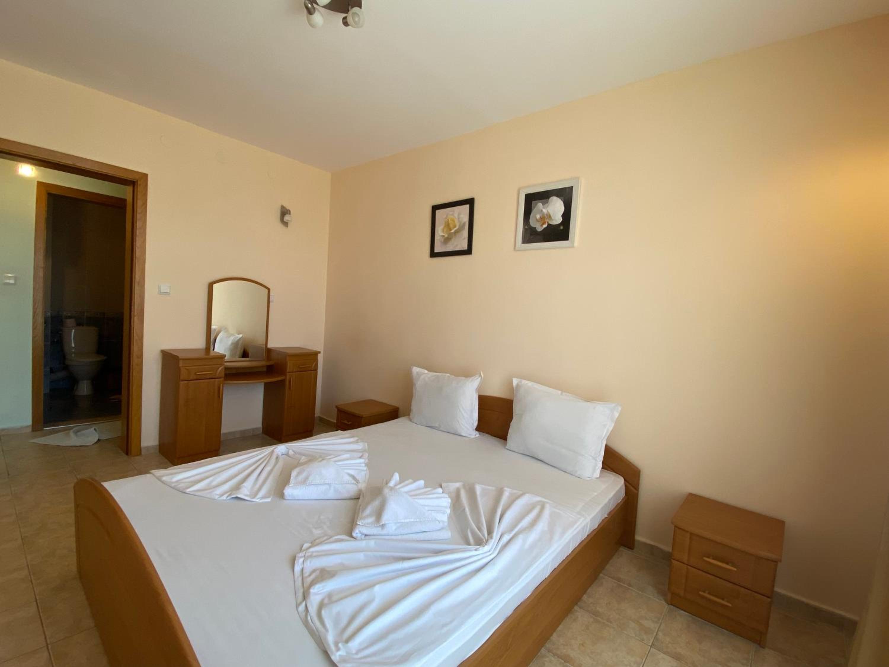 ANITA A21 Large Apartment Sunny Beach