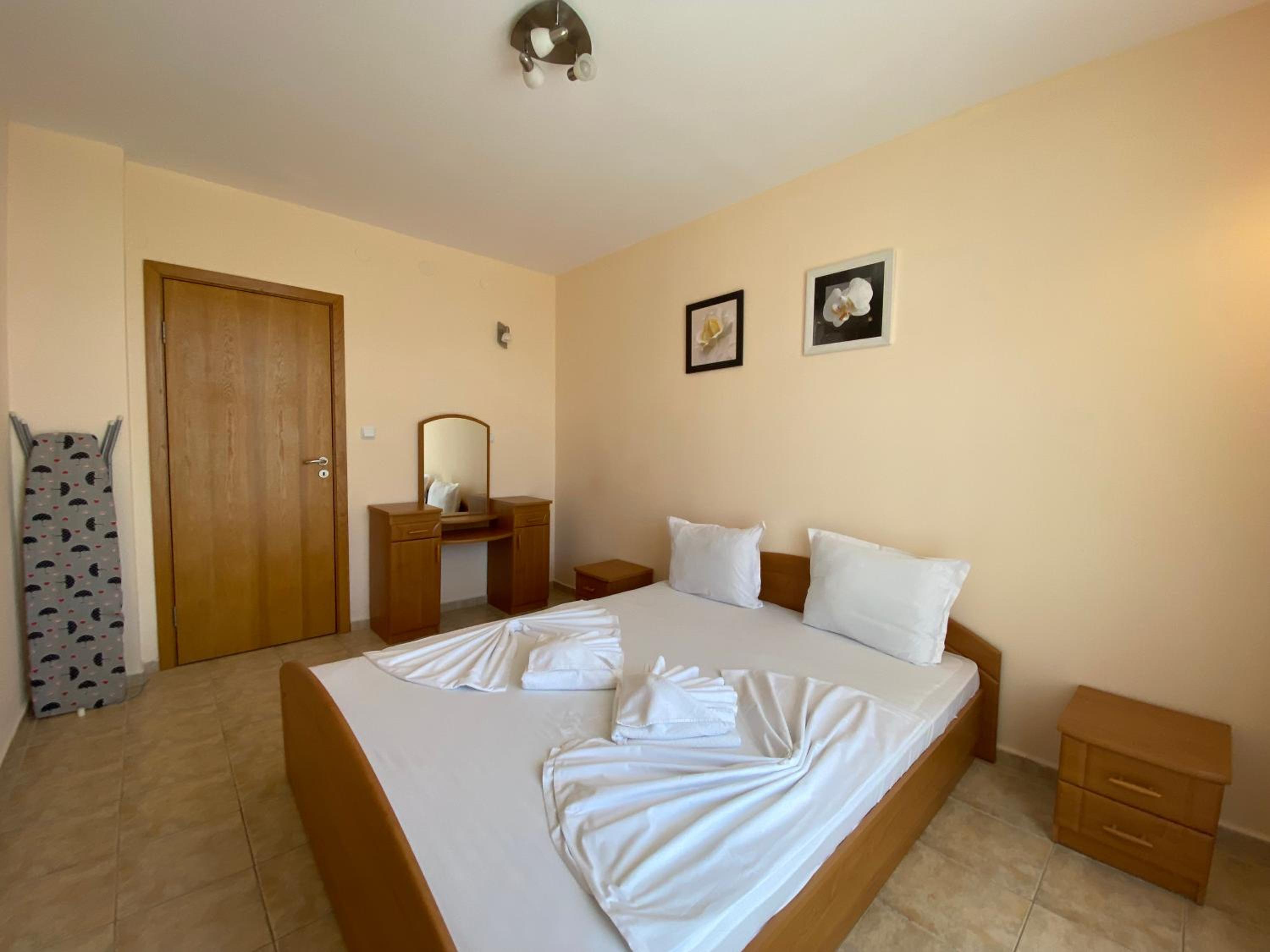 ANITA A21 Large Apartment Sunny Beach