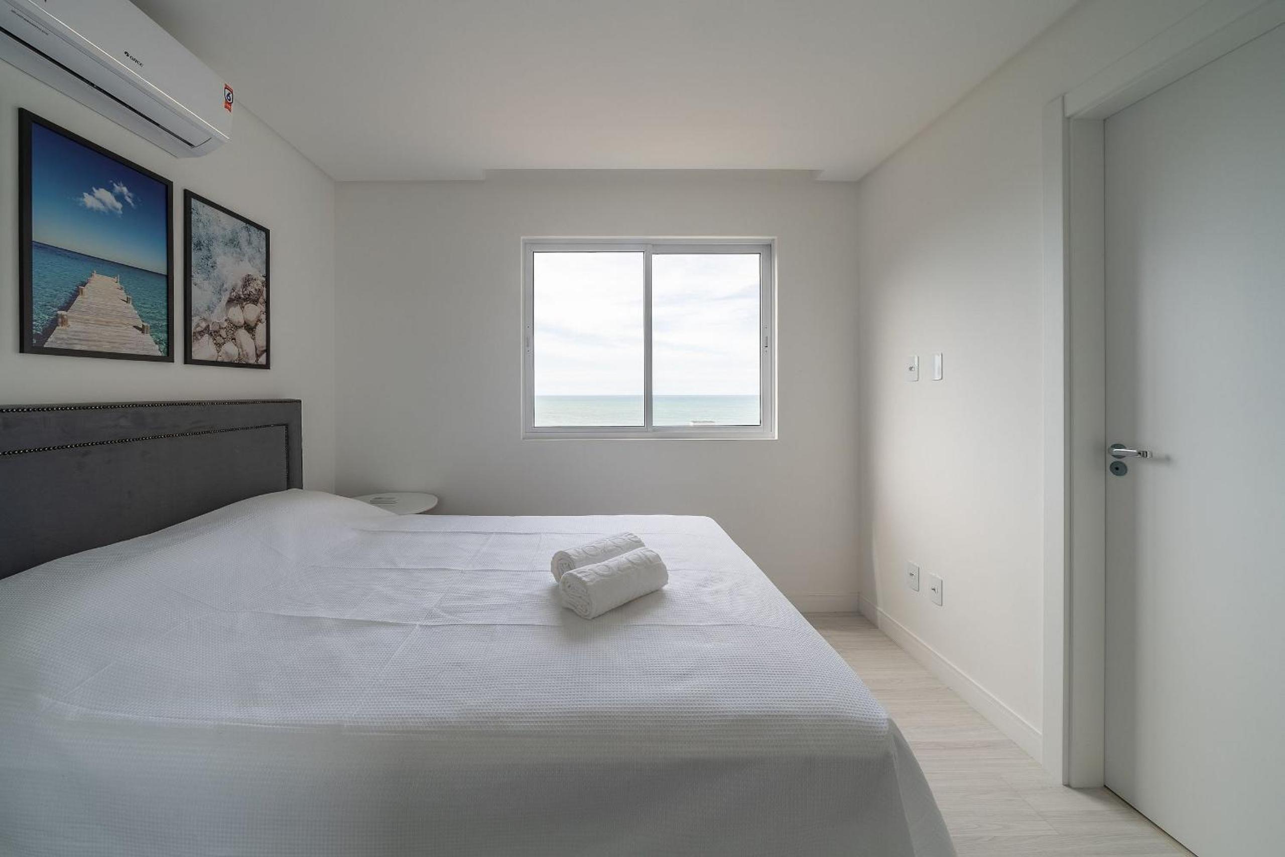 2BR seaview apt near Itapema beach – SEM501