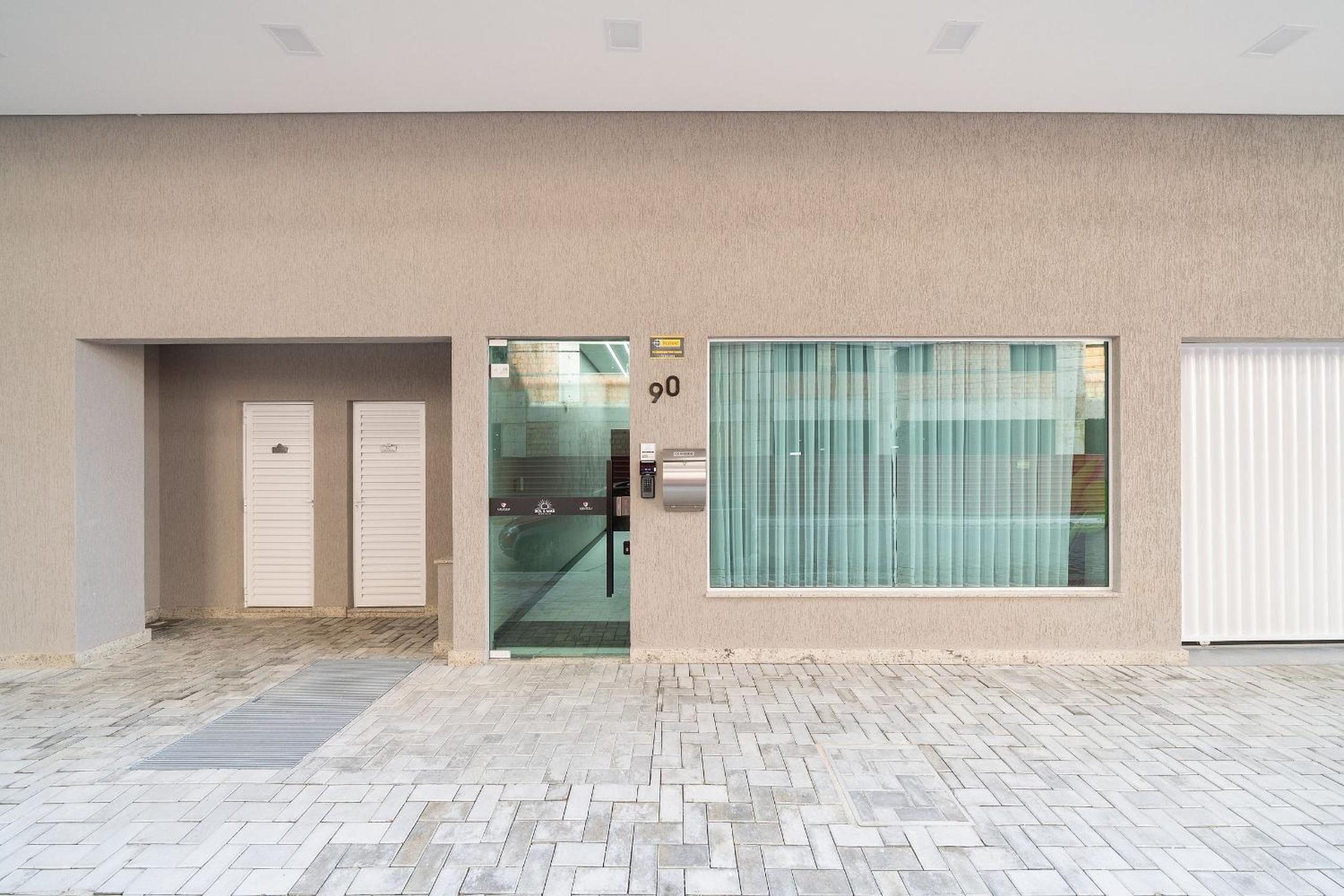 2BR seaview apt near Itapema beach – SEM501