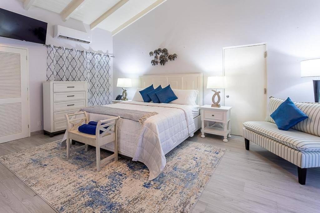 Antigua Village- Villa Lilly 33B