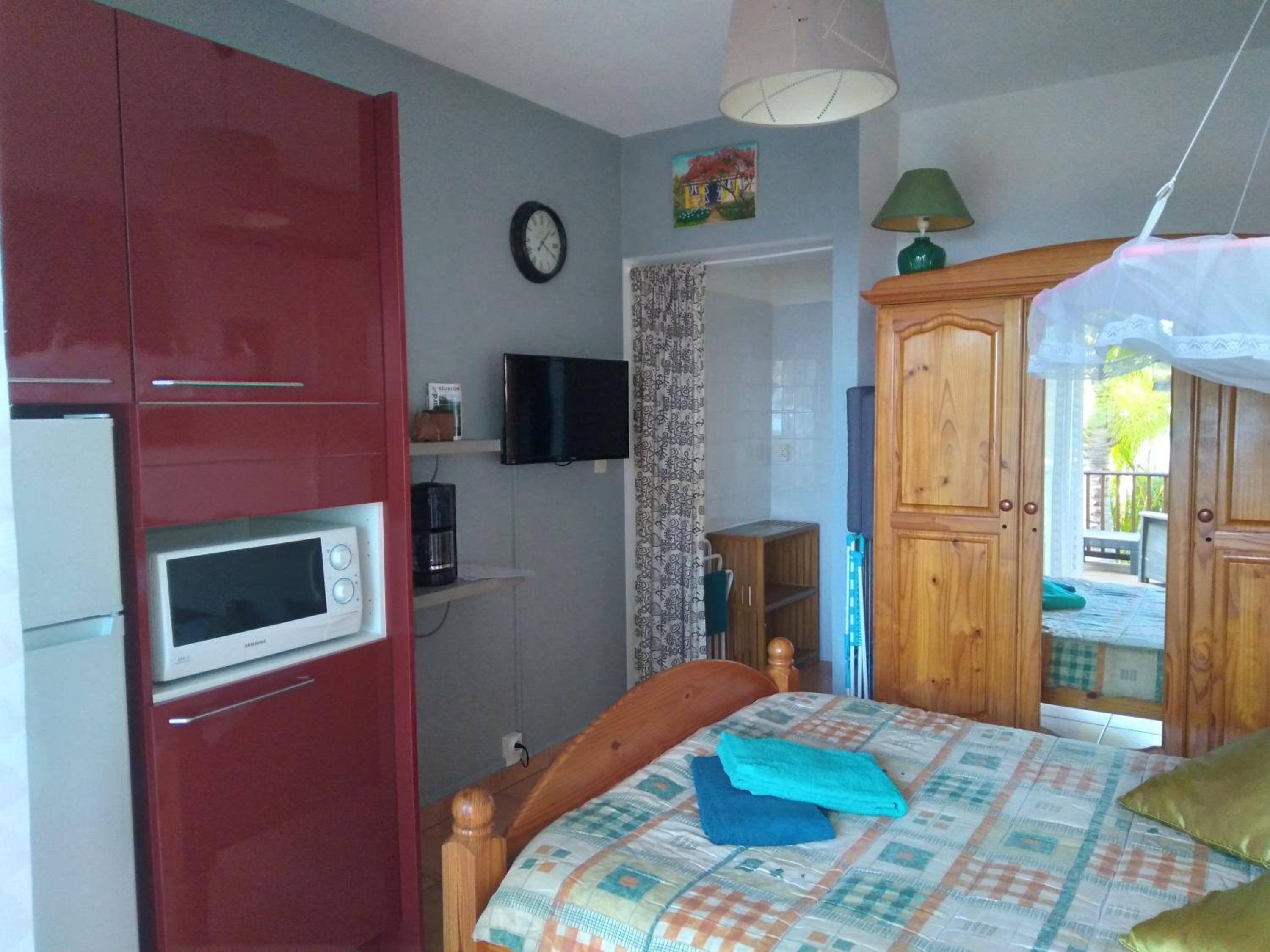 Studio aux AVIRONS pour 2 personnes, avec piscine view 2