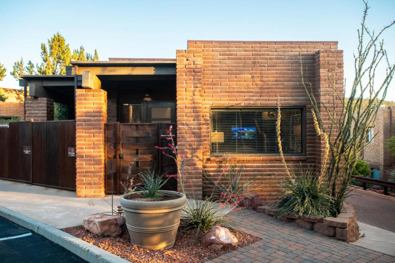 Hotel Desert Poppy Villa - Fall Getaway