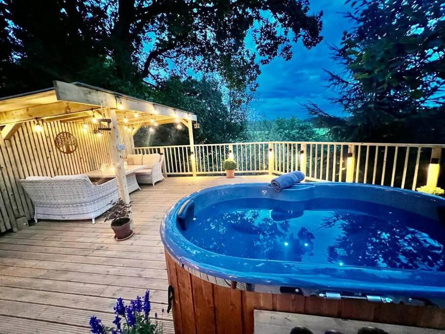 Hotel The Pines Treehouse at Treetops Hideouts - Image 1