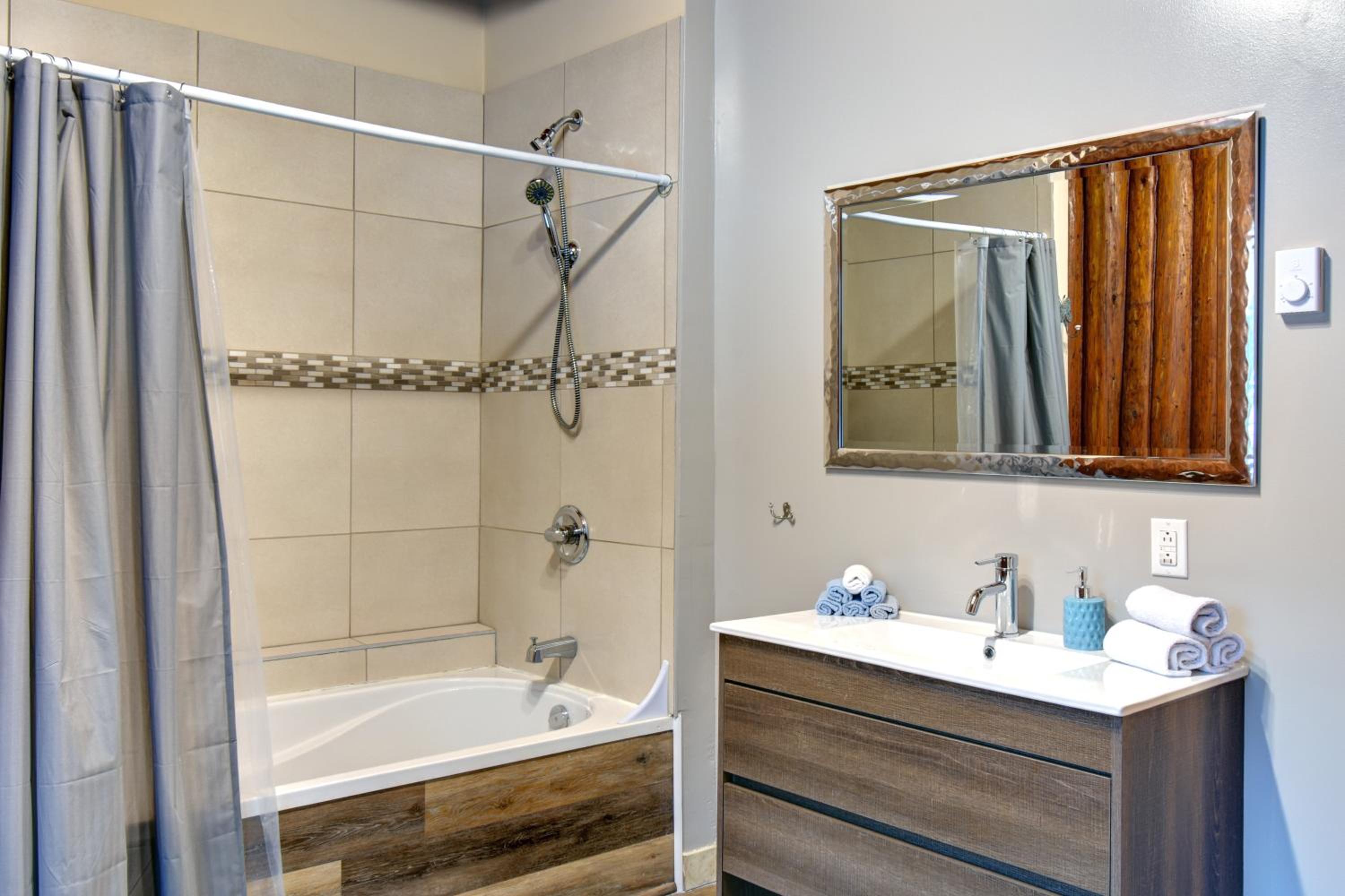 The Laurentides PrivateLog and Spa Escape
